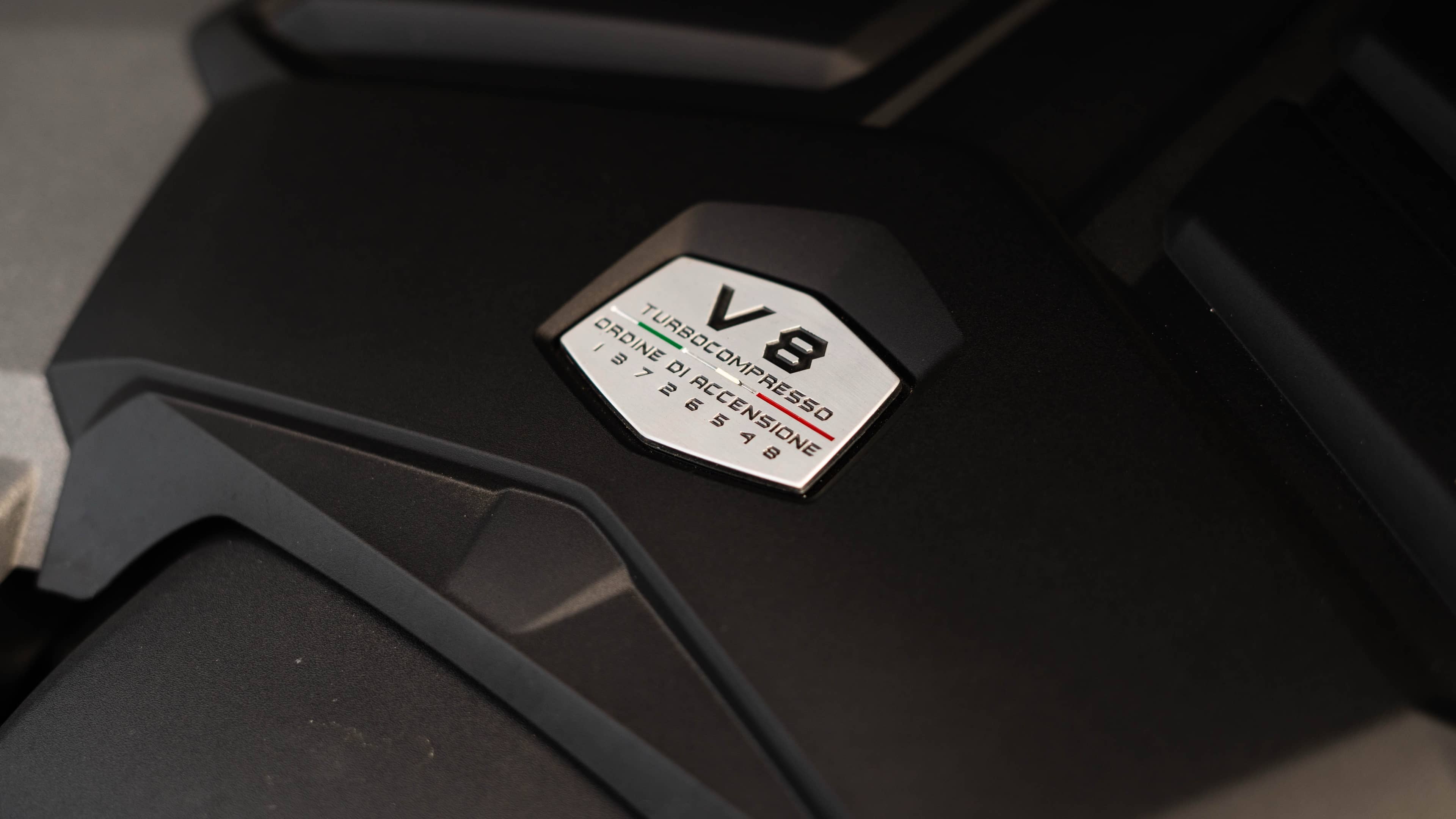 Lamborghini Urus - Image 18