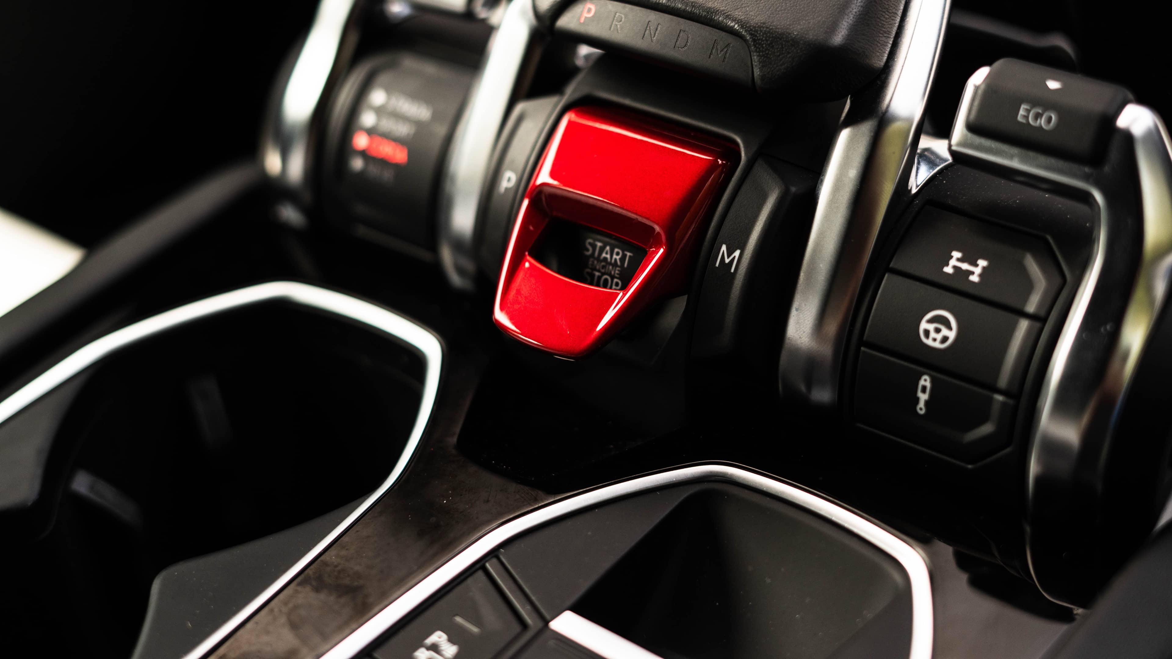 Lamborghini Urus - Image 14
