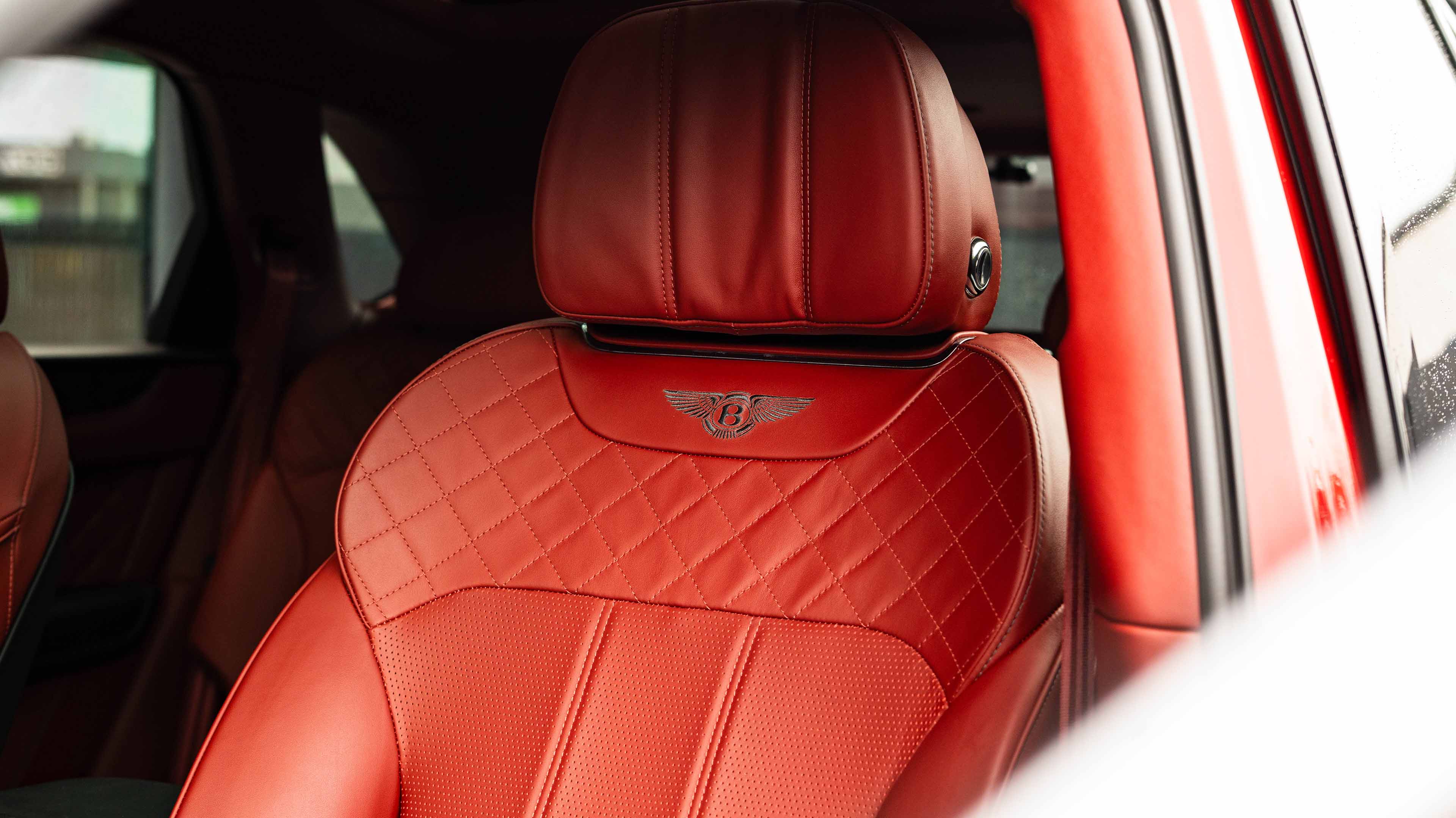 Bentley Bentayga Mulliner - Image 8