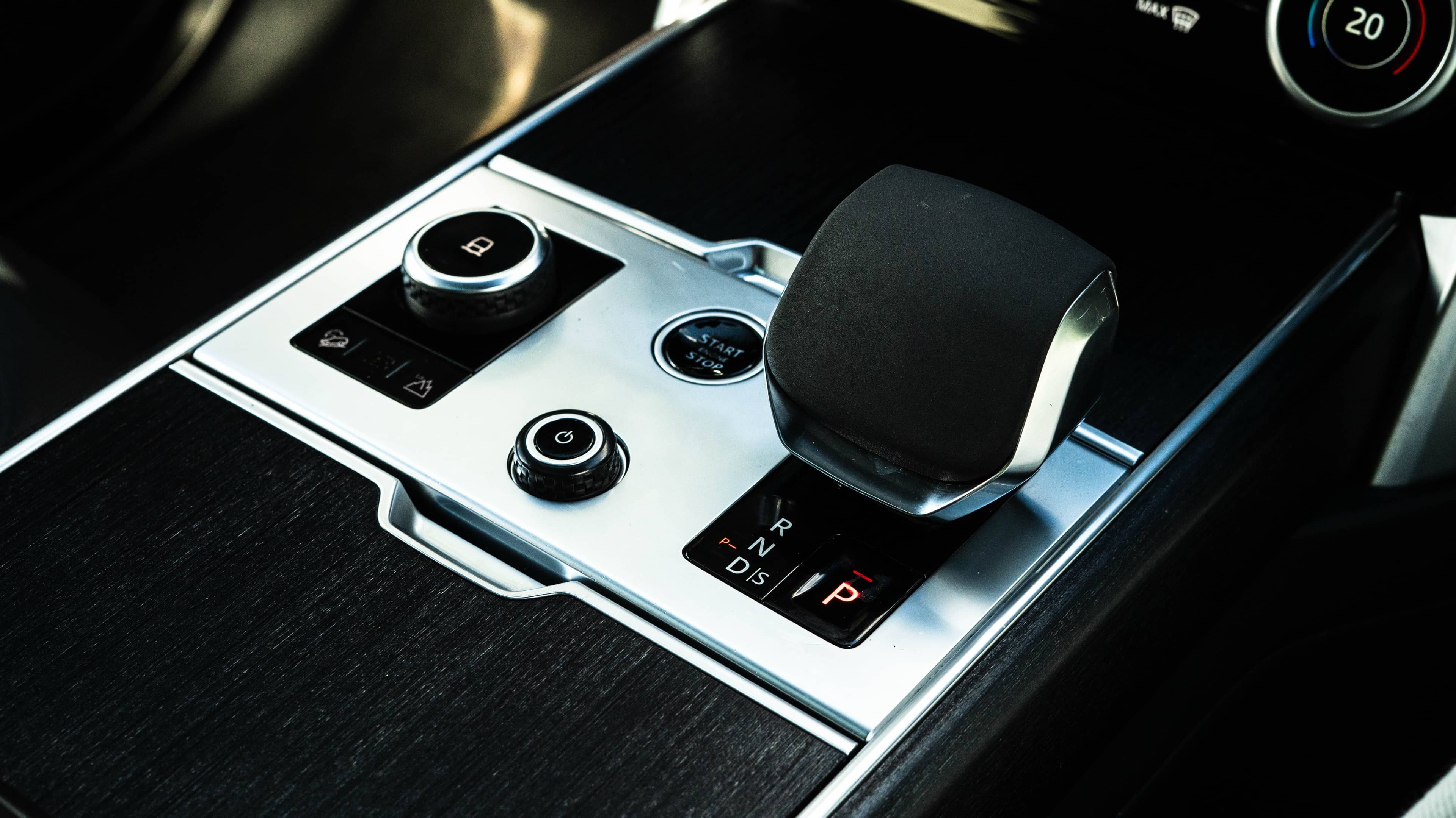 Range Rover Vogue - Image 19