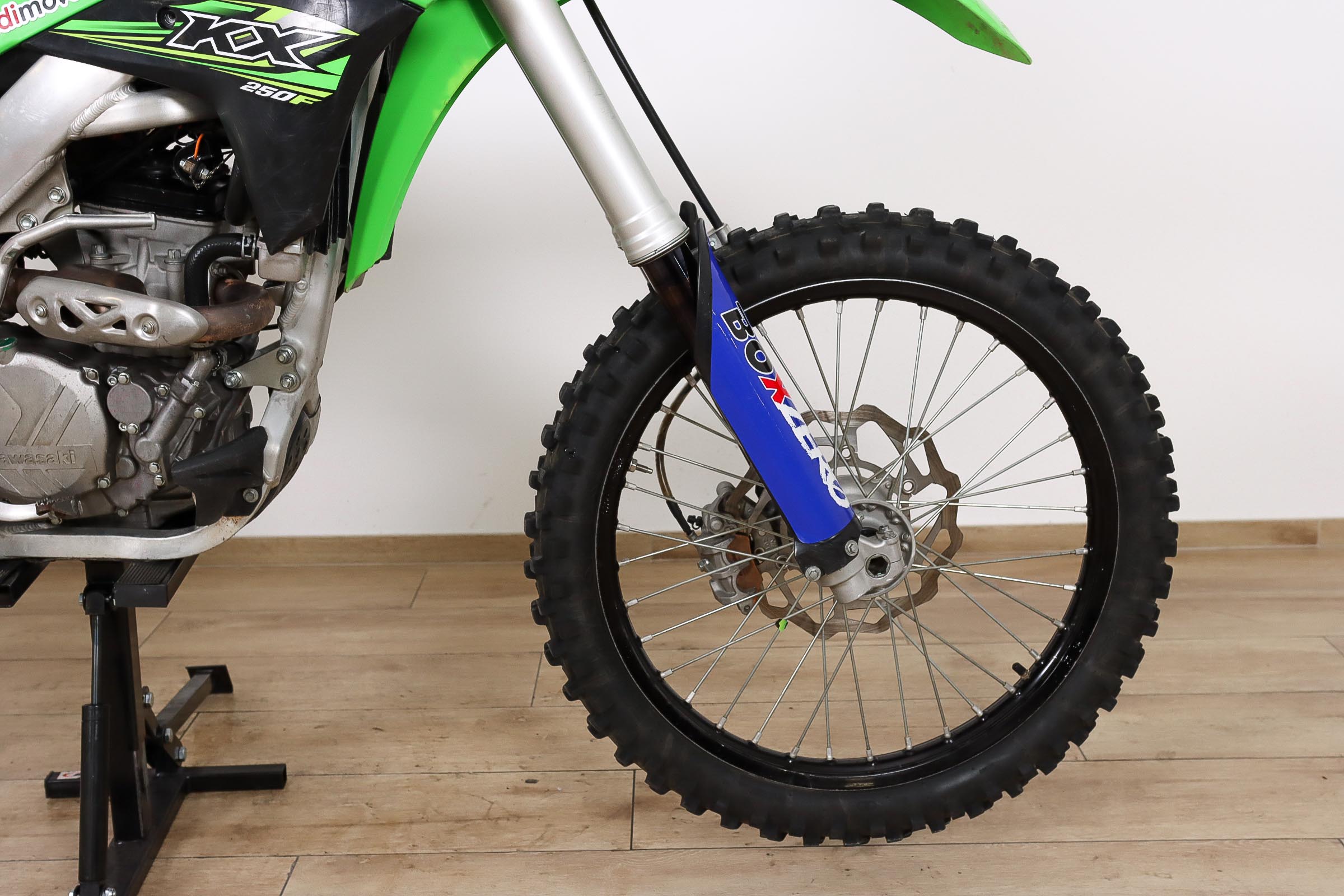 KAWASAKI KX250FKAWASAKI3 KAWASAKI KX250FKAWASAKI3