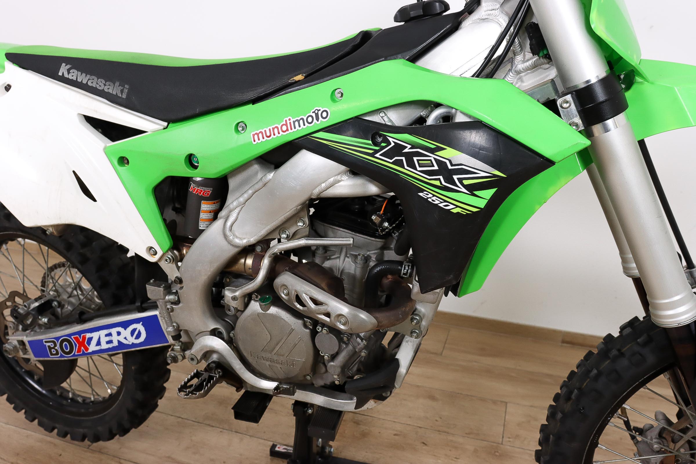 KAWASAKI KX250FKAWASAKI4 KAWASAKI KX250FKAWASAKI4