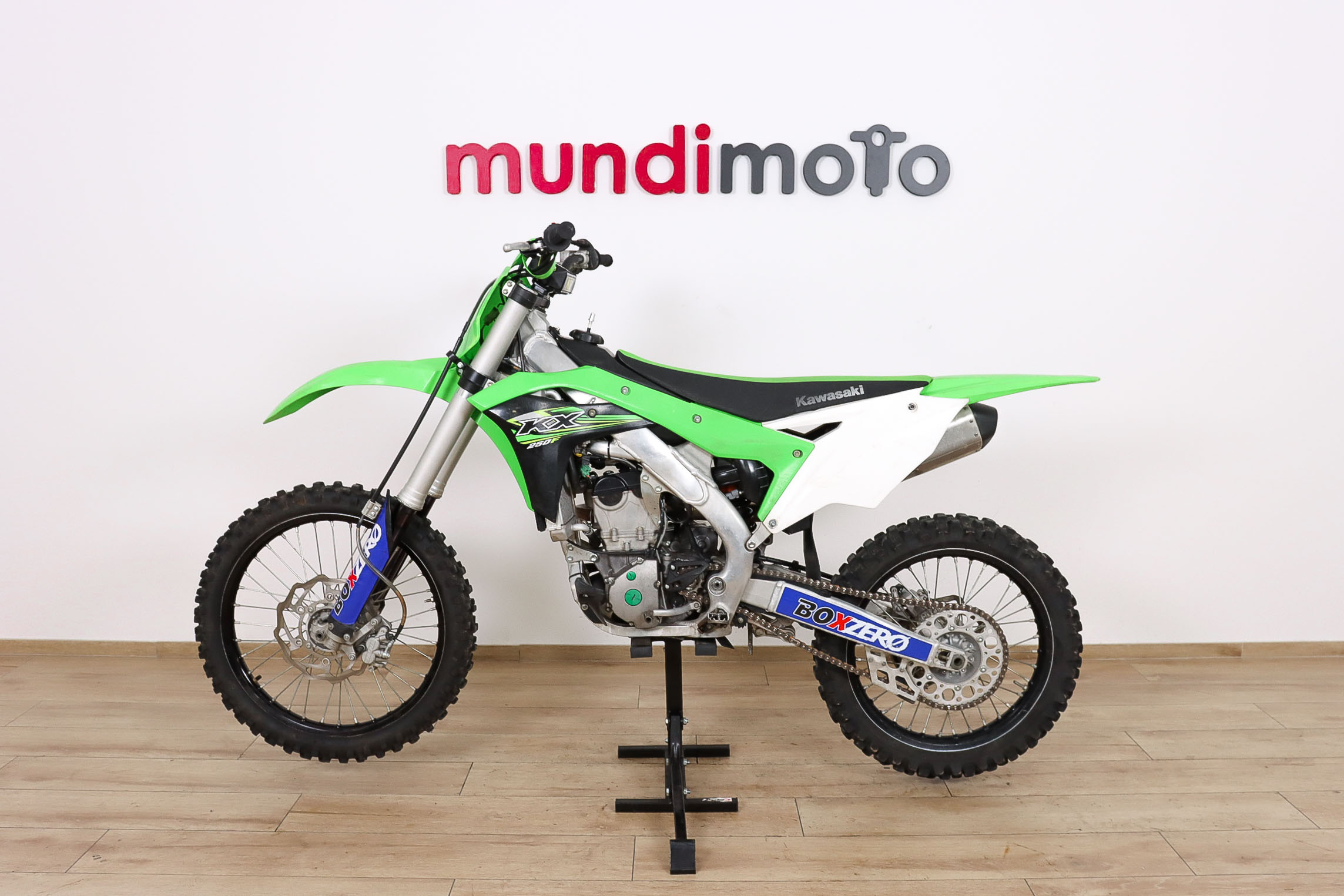 KAWASAKI KX250FKAWASAKI8 KAWASAKI KX250FKAWASAKI8