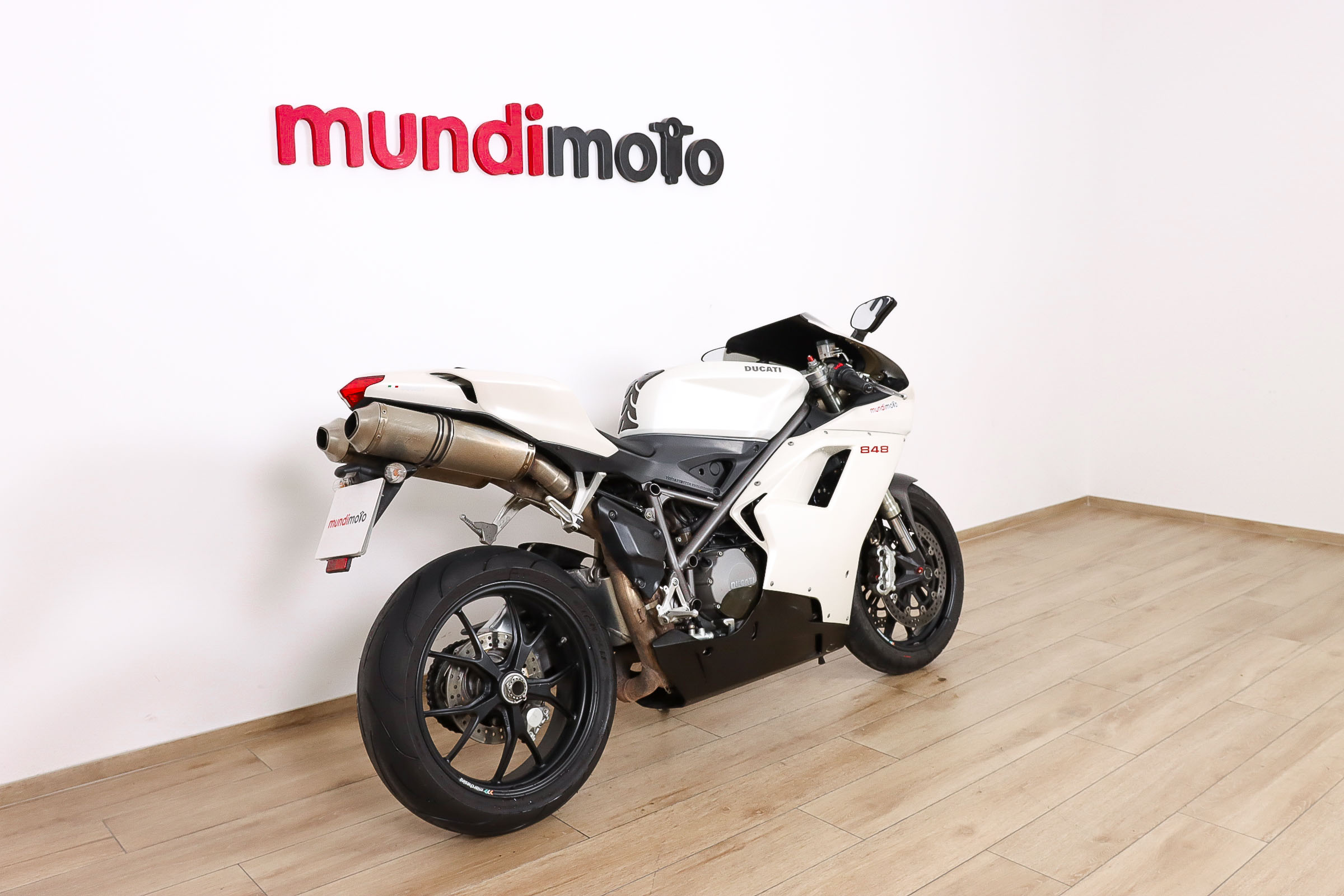 DUCATI 848 SuperbikeDUCATI2 DUCATI 848 SuperbikeDUCATI2
