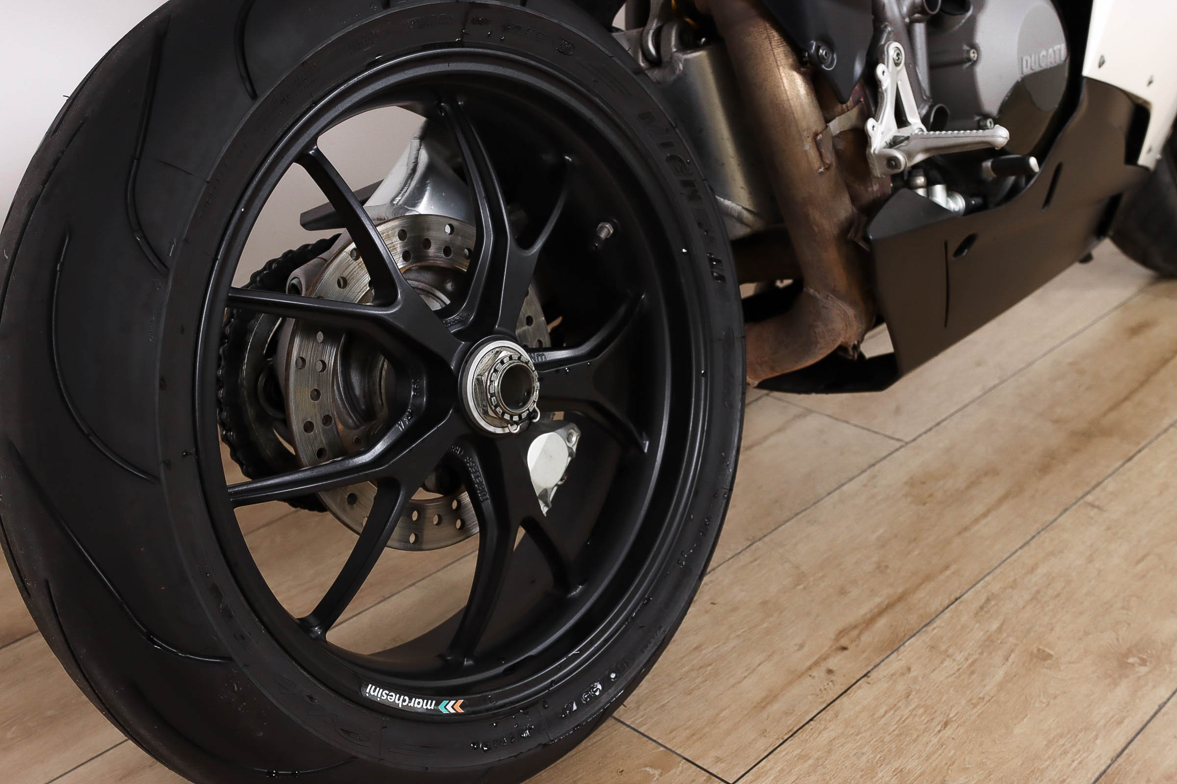 DUCATI 848 SuperbikeDUCATI5 DUCATI 848 SuperbikeDUCATI5