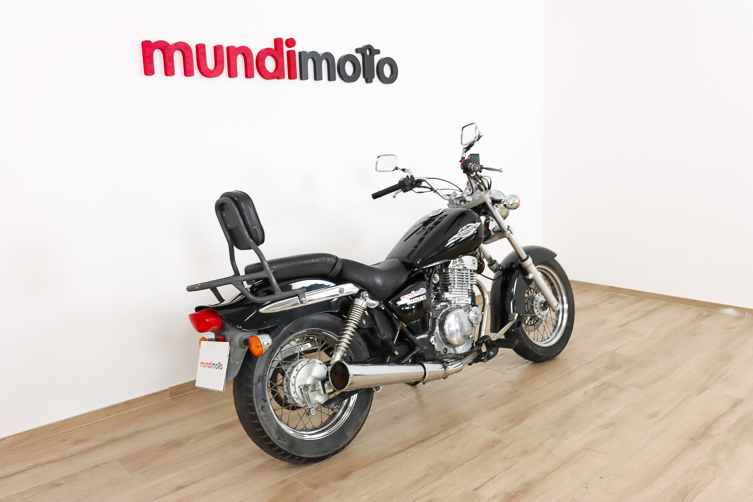SUZUKI Marauder 250 promoSUZUKI1 SUZUKI Marauder 250 promoSUZUKI1