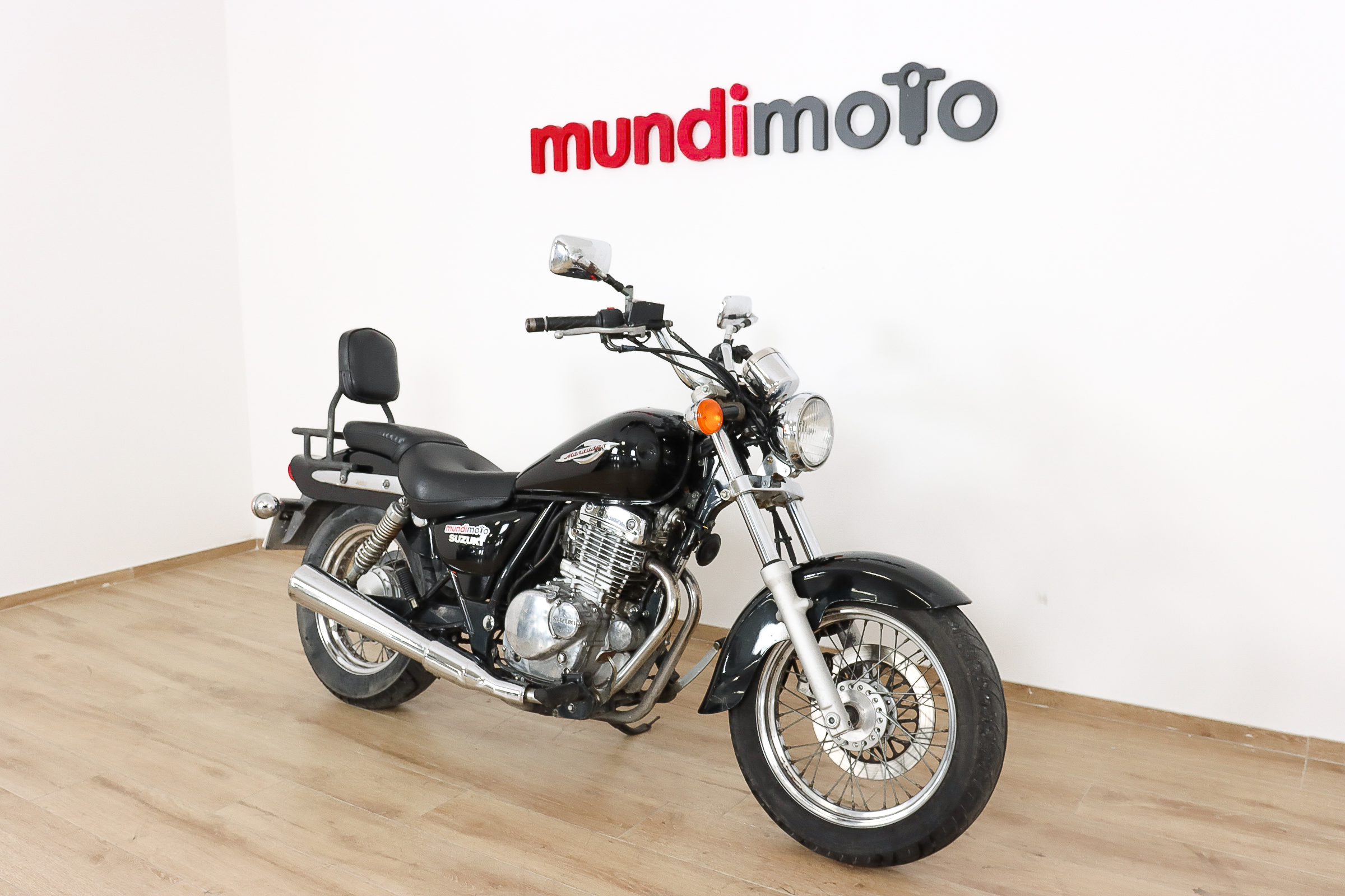 SUZUKI Marauder 250 promoSUZUKI2 SUZUKI Marauder 250 promoSUZUKI2