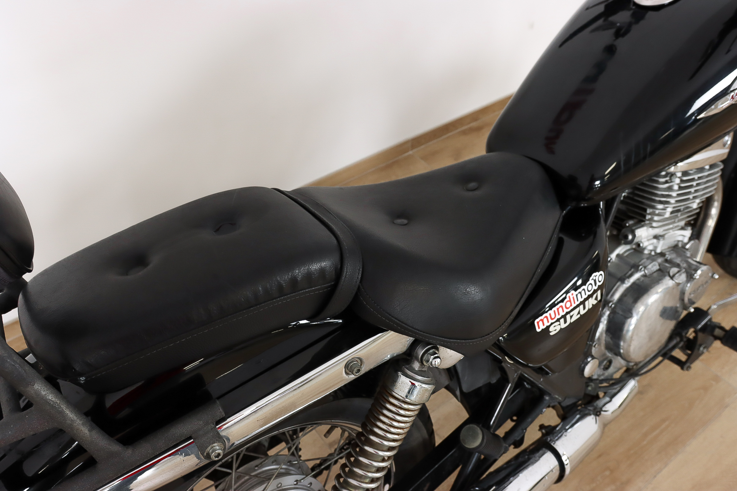 SUZUKI Marauder 250 promoSUZUKI4 SUZUKI Marauder 250 promoSUZUKI4