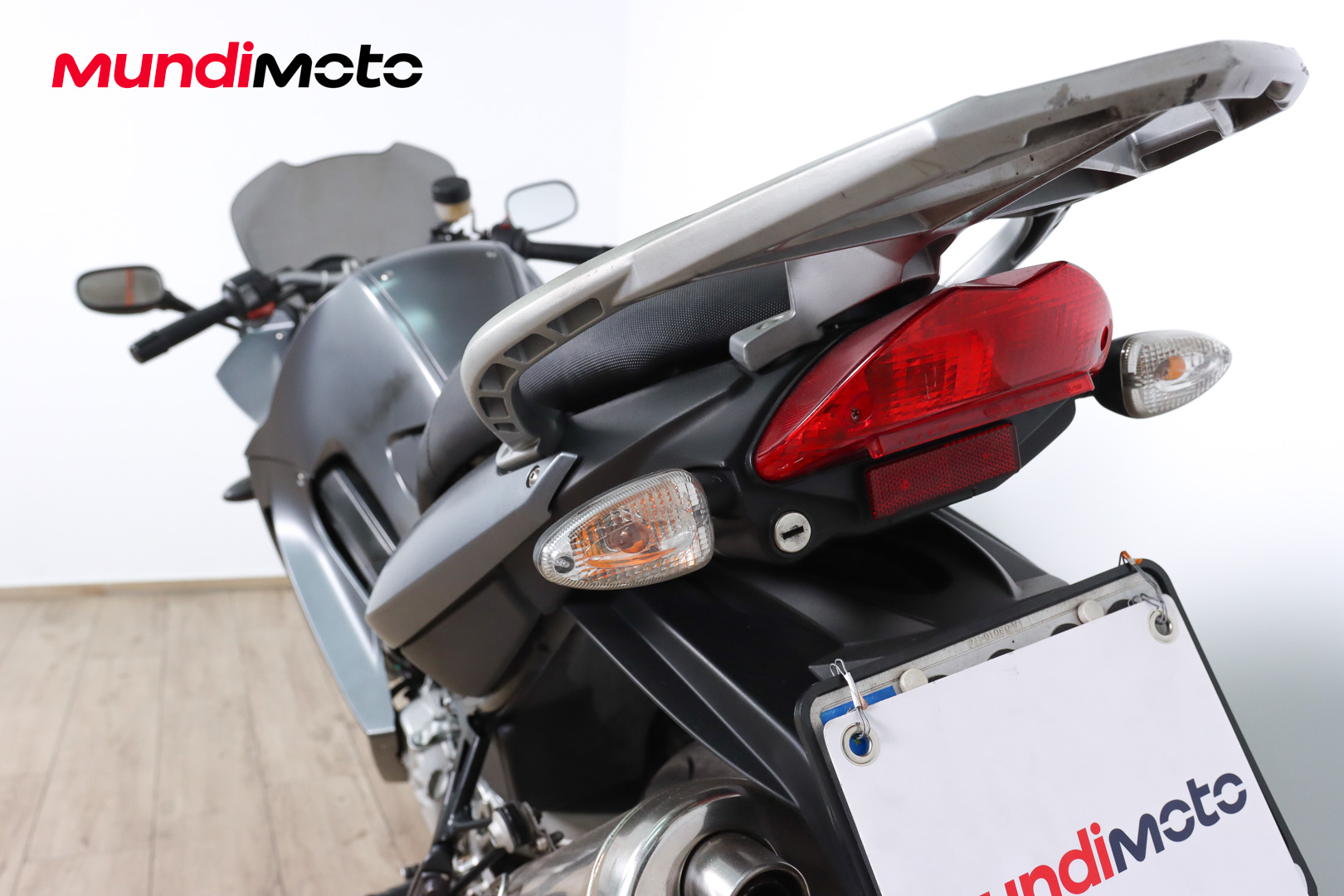 BMW F 800 STBMW11 BMW F 800 STBMW11
