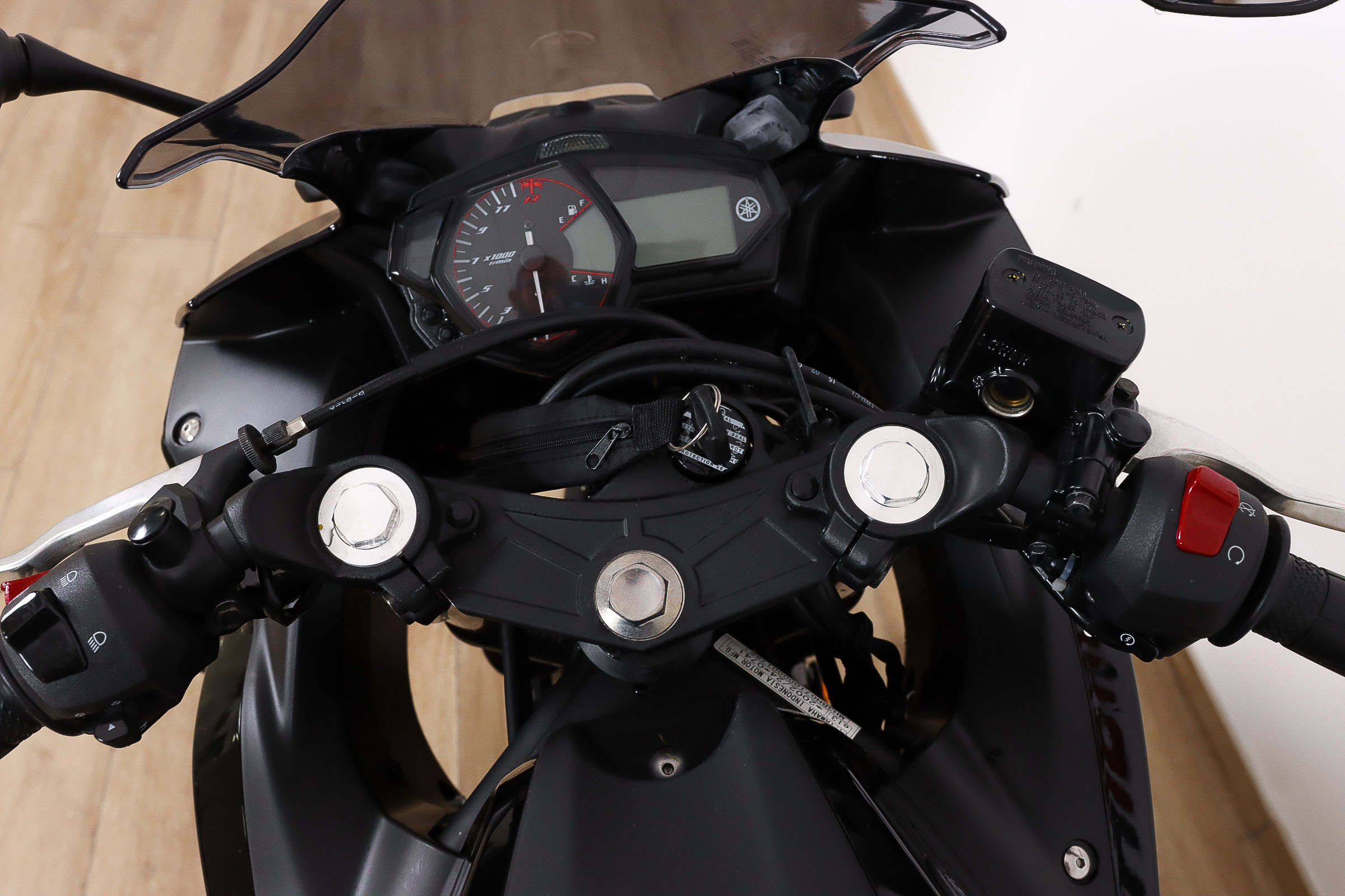 YAMAHA YZF-R3YAMAHA9 YAMAHA YZF-R3YAMAHA9