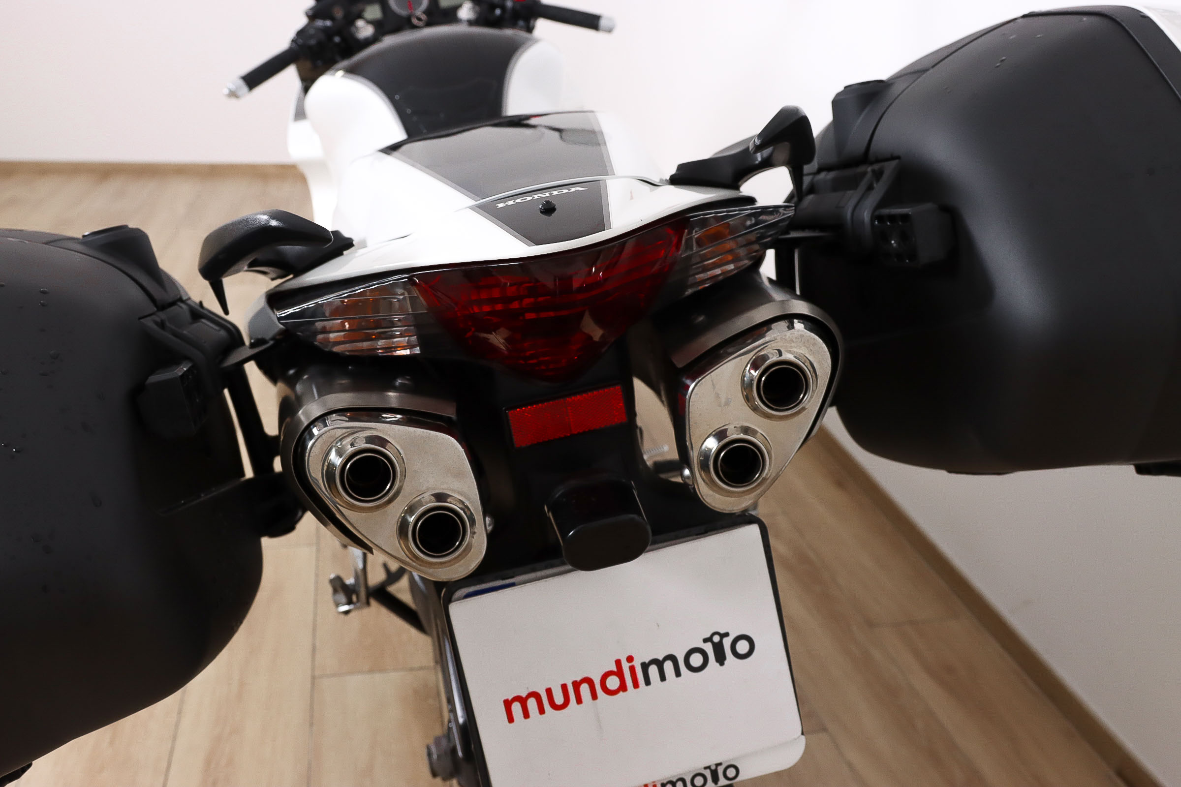 HONDA VFR 800 FIHONDA9 HONDA VFR 800 FIHONDA9