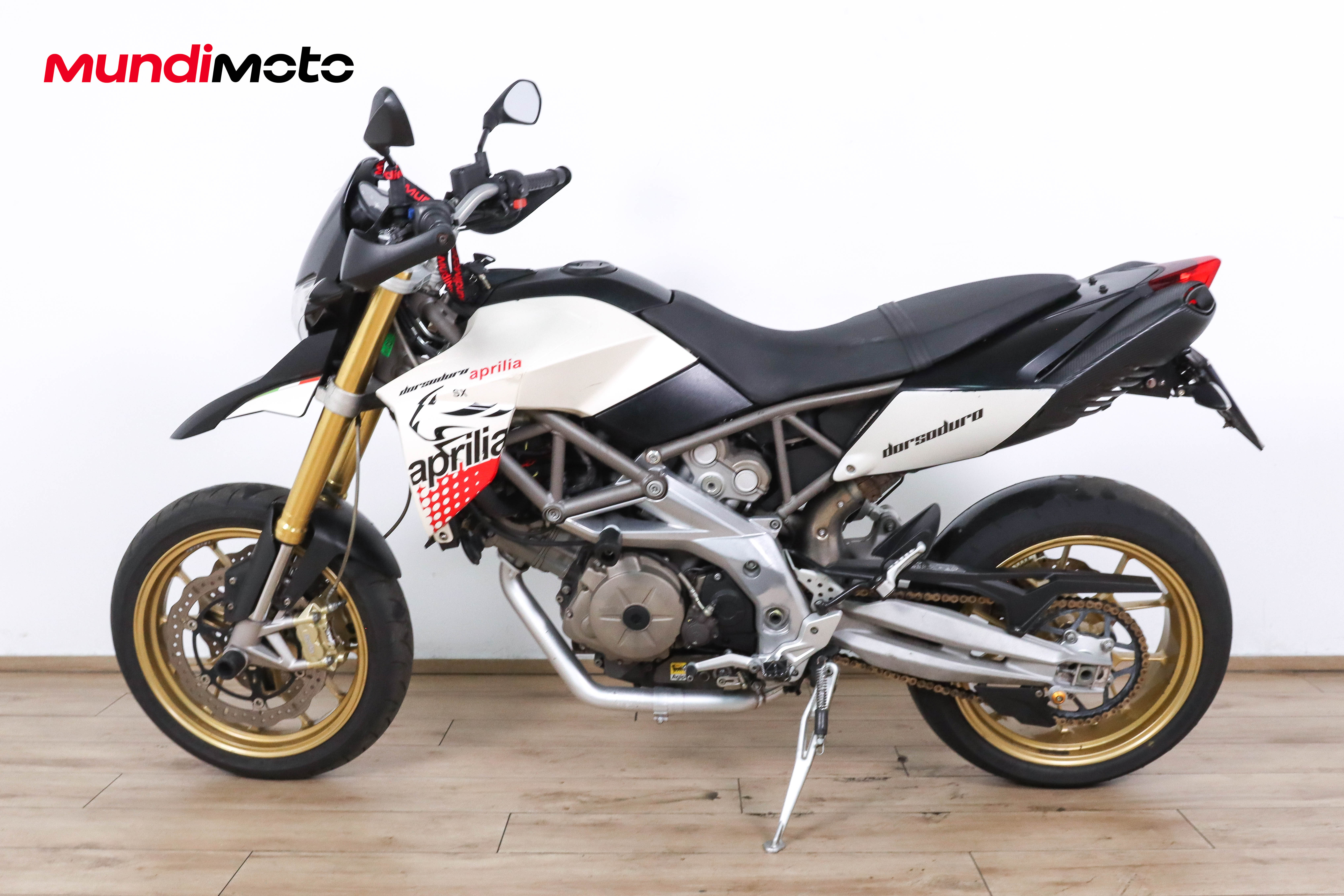 APRILIA Dorsoduro 750APRILIA4 APRILIA Dorsoduro 750APRILIA4