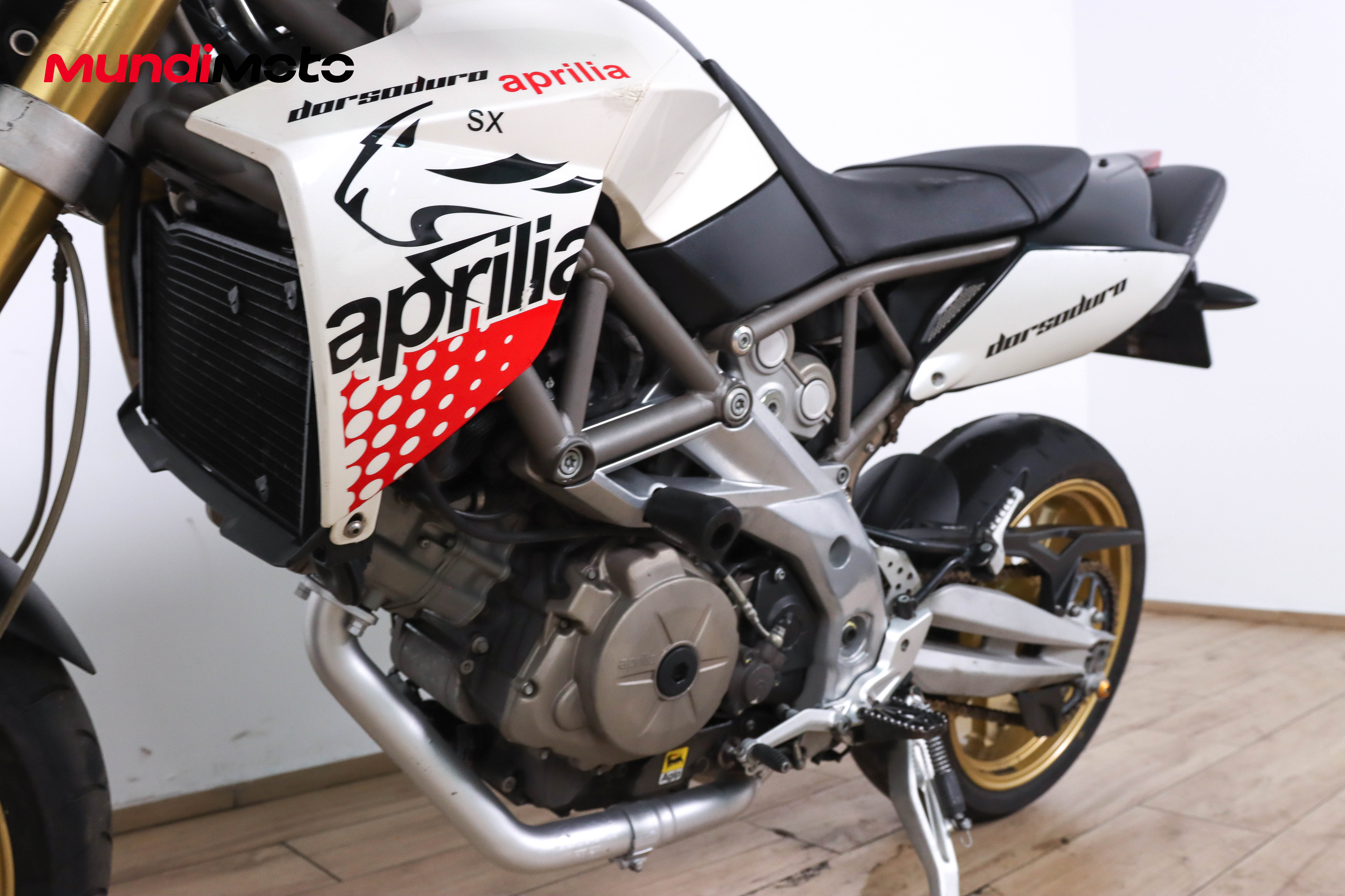 APRILIA Dorsoduro 750APRILIA8 APRILIA Dorsoduro 750APRILIA8