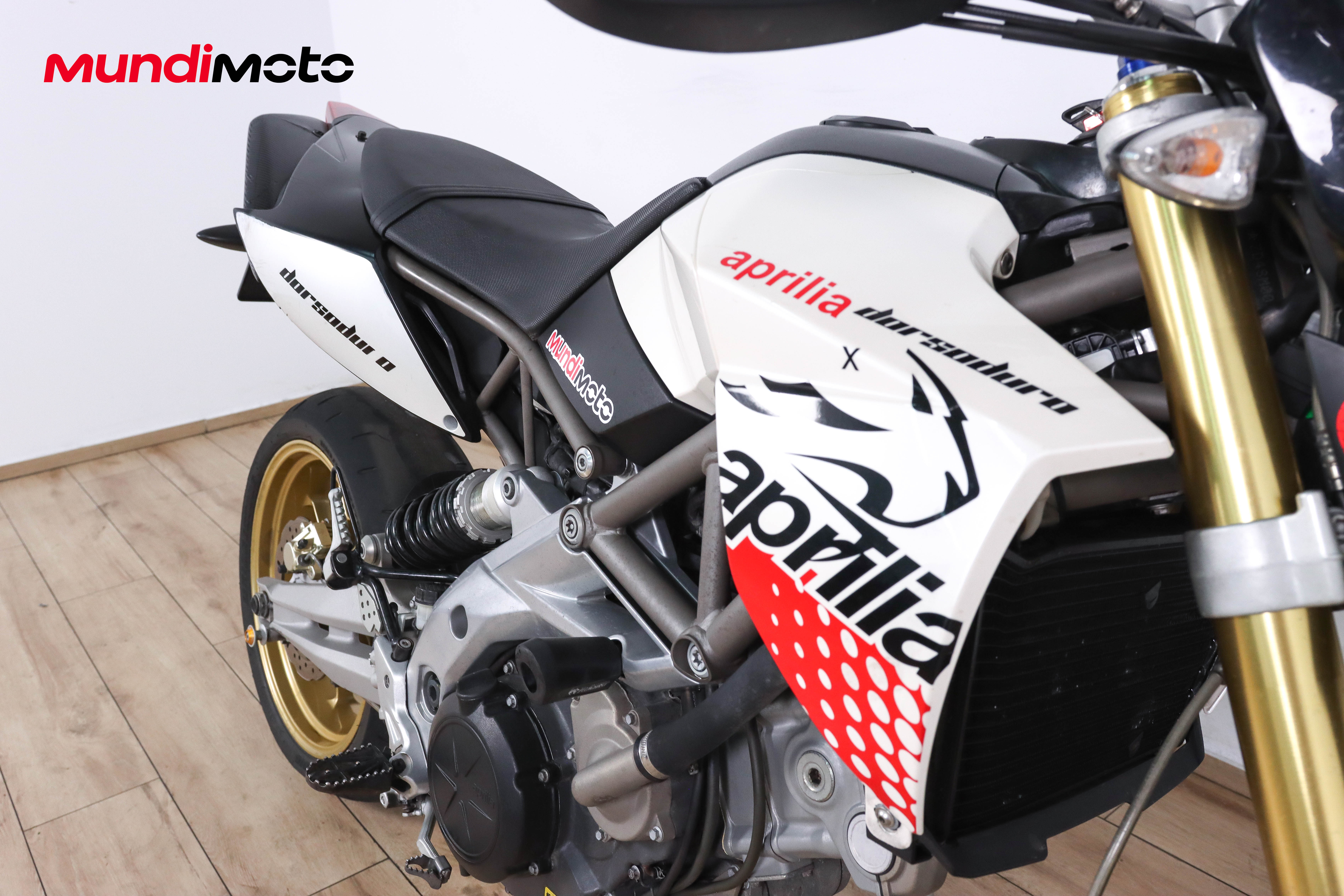 APRILIA Dorsoduro 750APRILIA12 APRILIA Dorsoduro 750APRILIA12