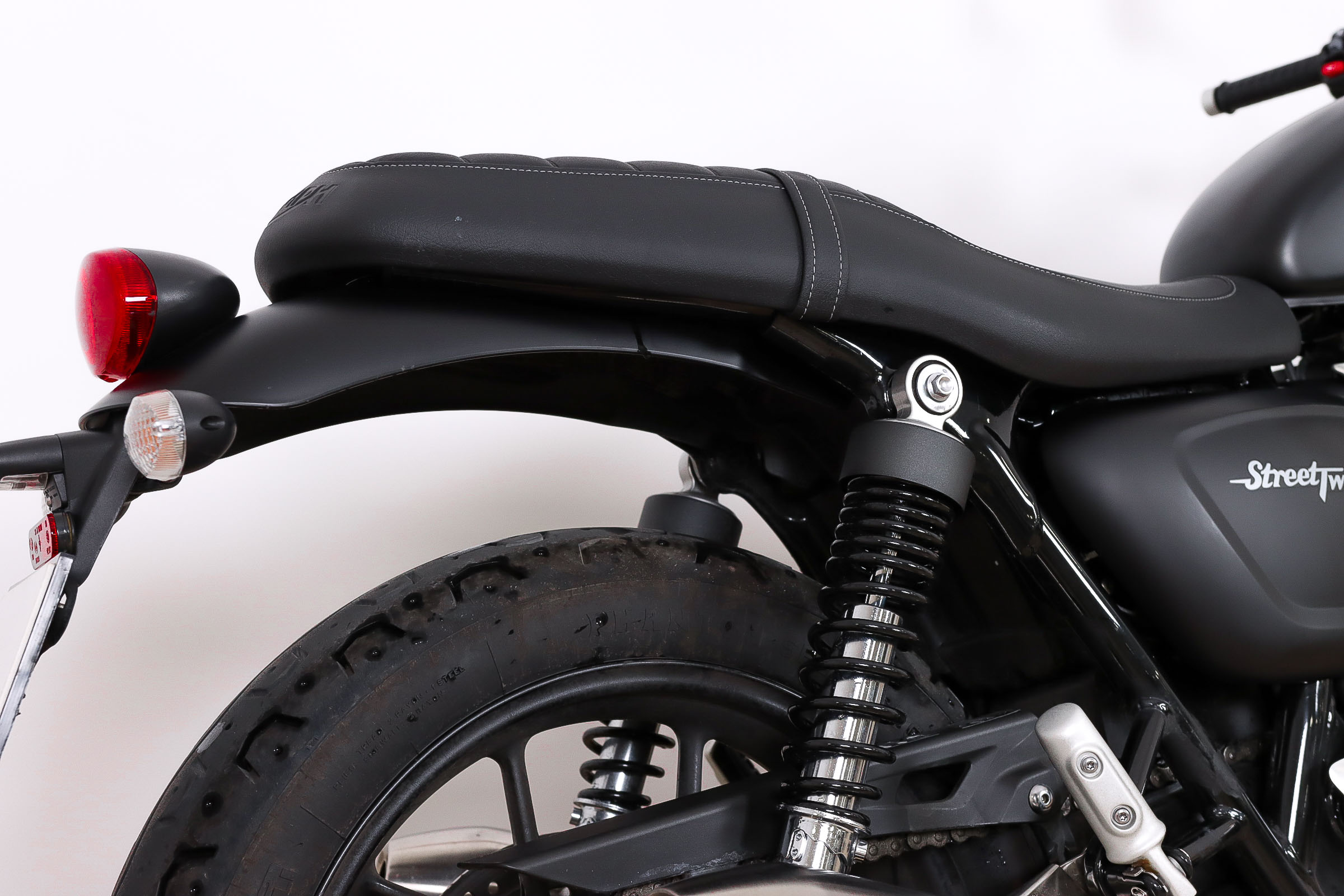 TRIUMPH Street TwinTRIUMPH6 TRIUMPH Street TwinTRIUMPH6