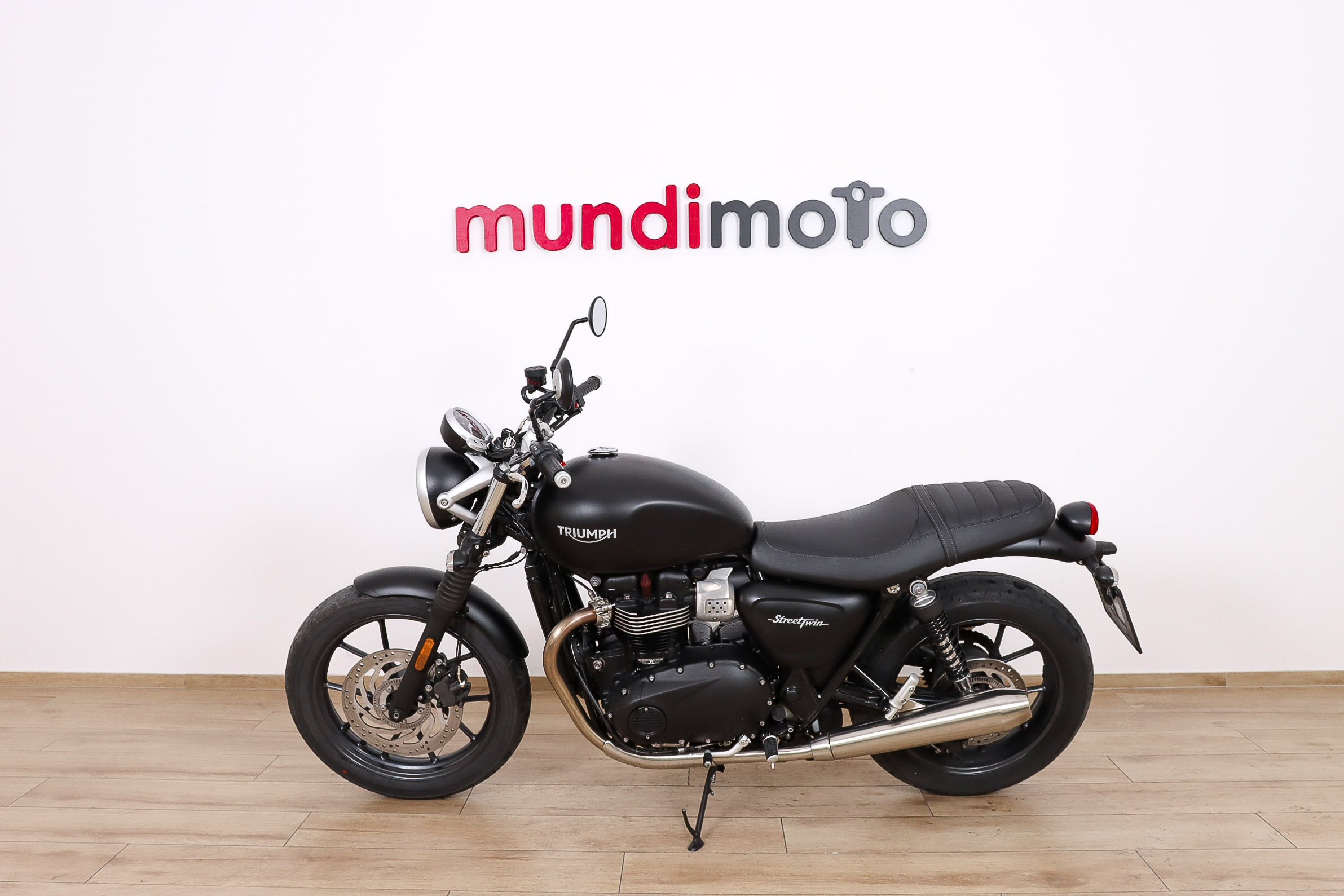 TRIUMPH Street TwinTRIUMPH7 TRIUMPH Street TwinTRIUMPH7