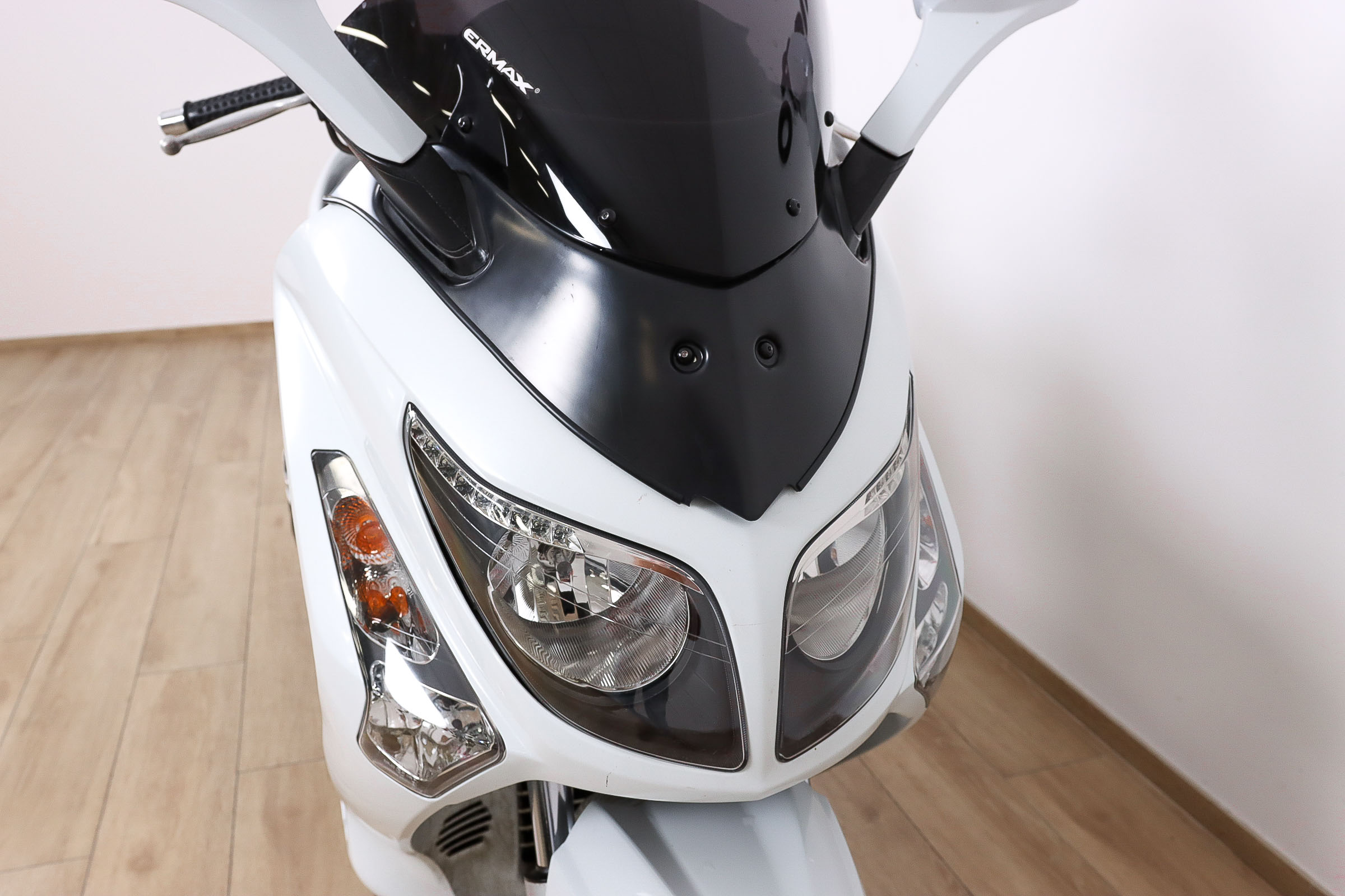 SYM GTS 300iSYM4 SYM GTS 300iSYM4