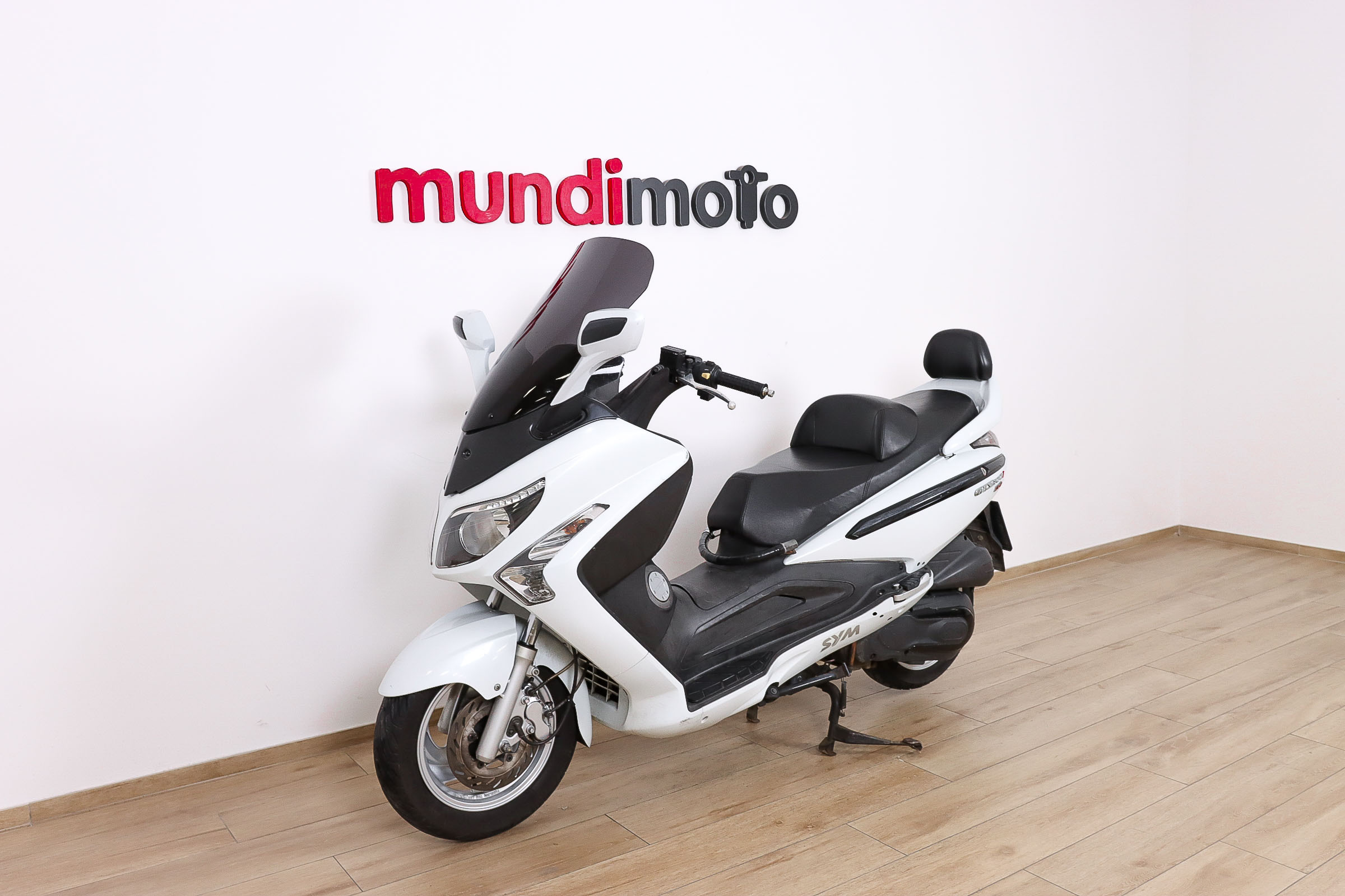 SYM GTS 300iSYM10 SYM GTS 300iSYM10