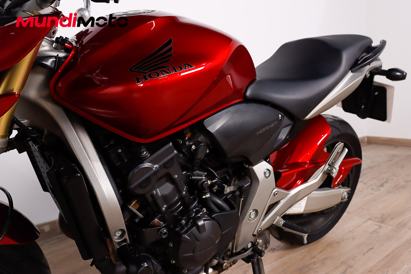 HONDA CB 600F HORNETHONDA8 HONDA CB 600F HORNETHONDA8