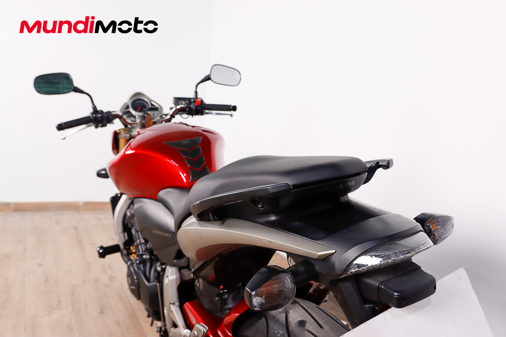 HONDA CB 600F HORNETHONDA9 HONDA CB 600F HORNETHONDA9