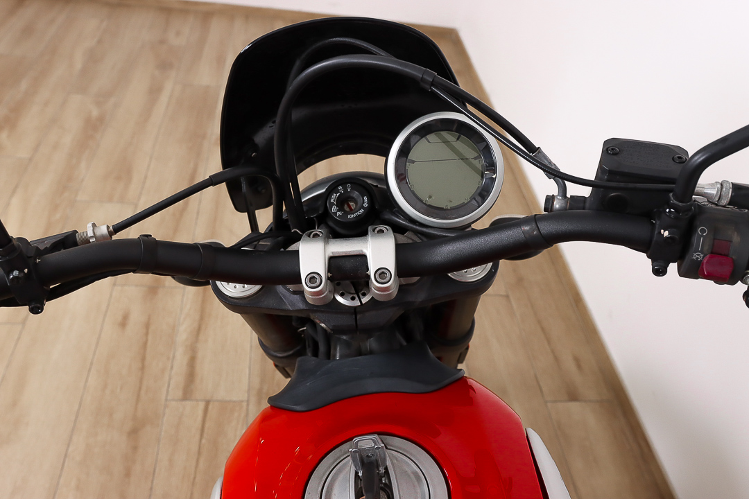 DUCATI Scrambler ClassicDUCATI9 DUCATI Scrambler ClassicDUCATI9