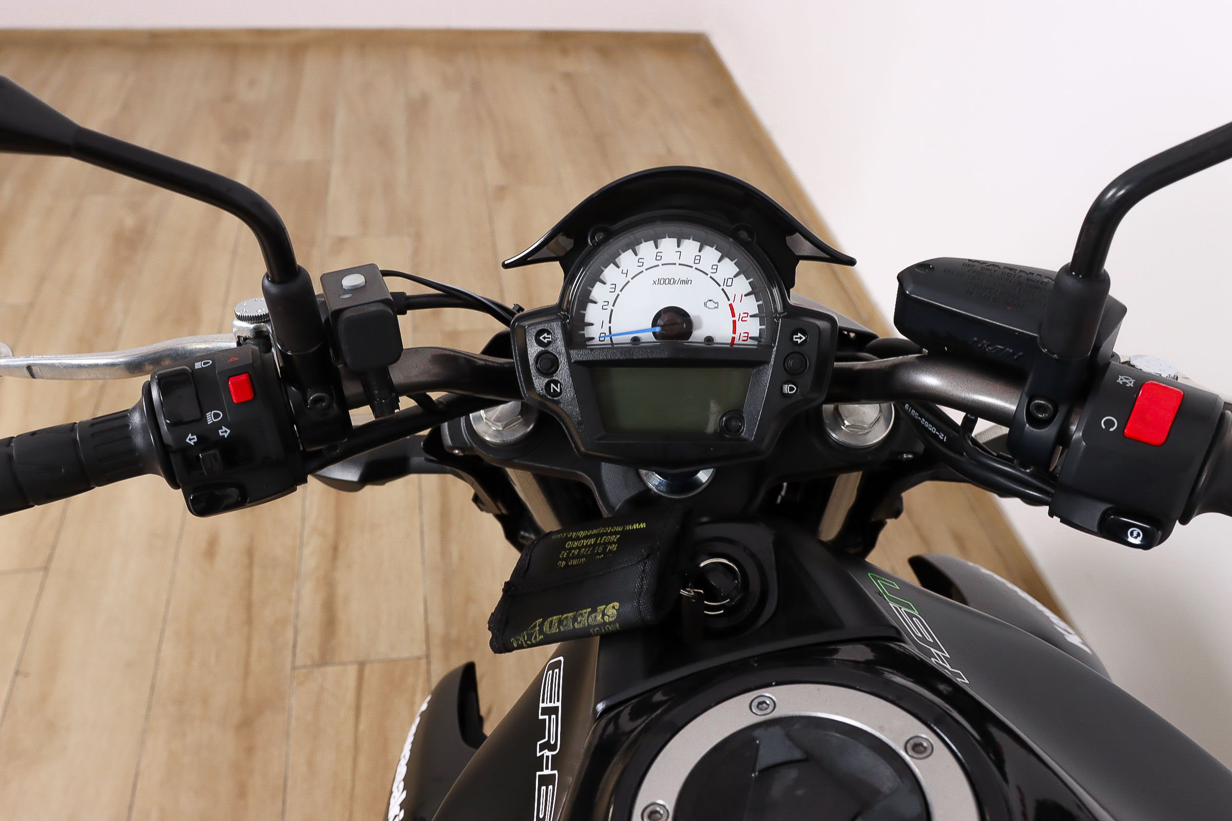KAWASAKI ER 6NKAWASAKI9 KAWASAKI ER 6NKAWASAKI9
