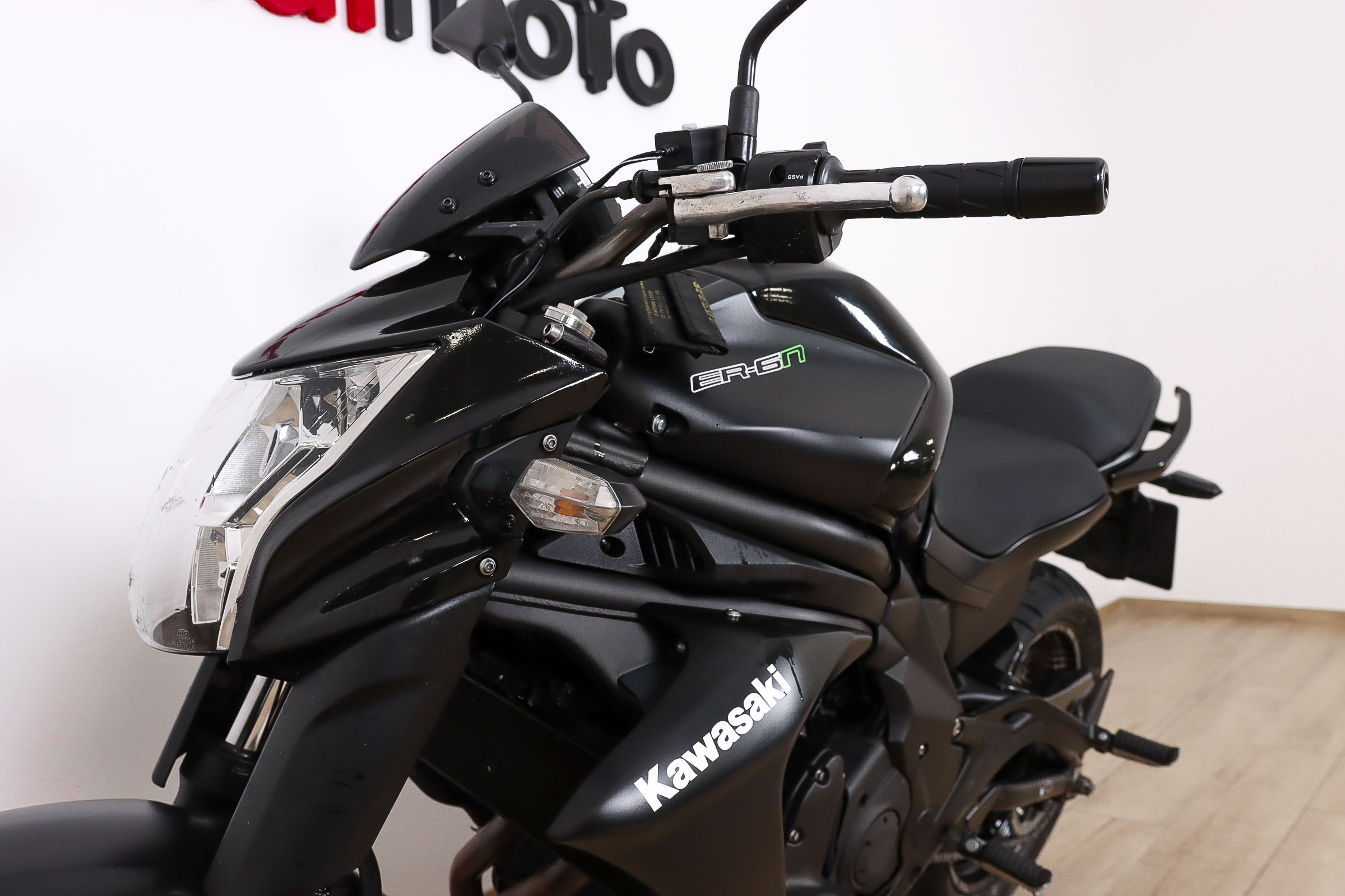 KAWASAKI ER 6NKAWASAKI10 KAWASAKI ER 6NKAWASAKI10