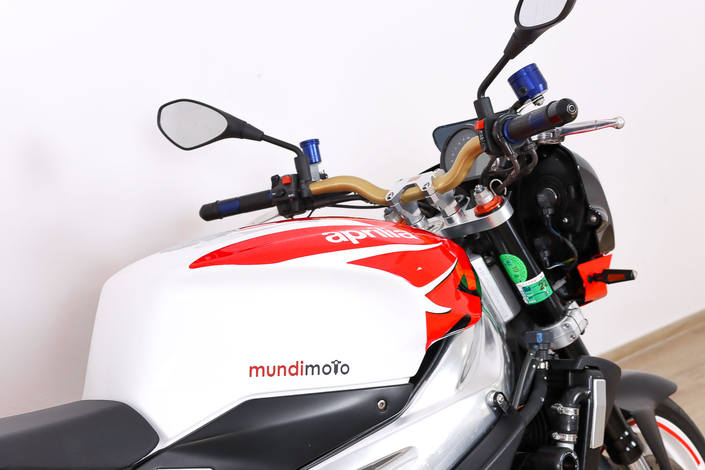 APRILIA RSV Mille RAPRILIA7 APRILIA RSV Mille RAPRILIA7