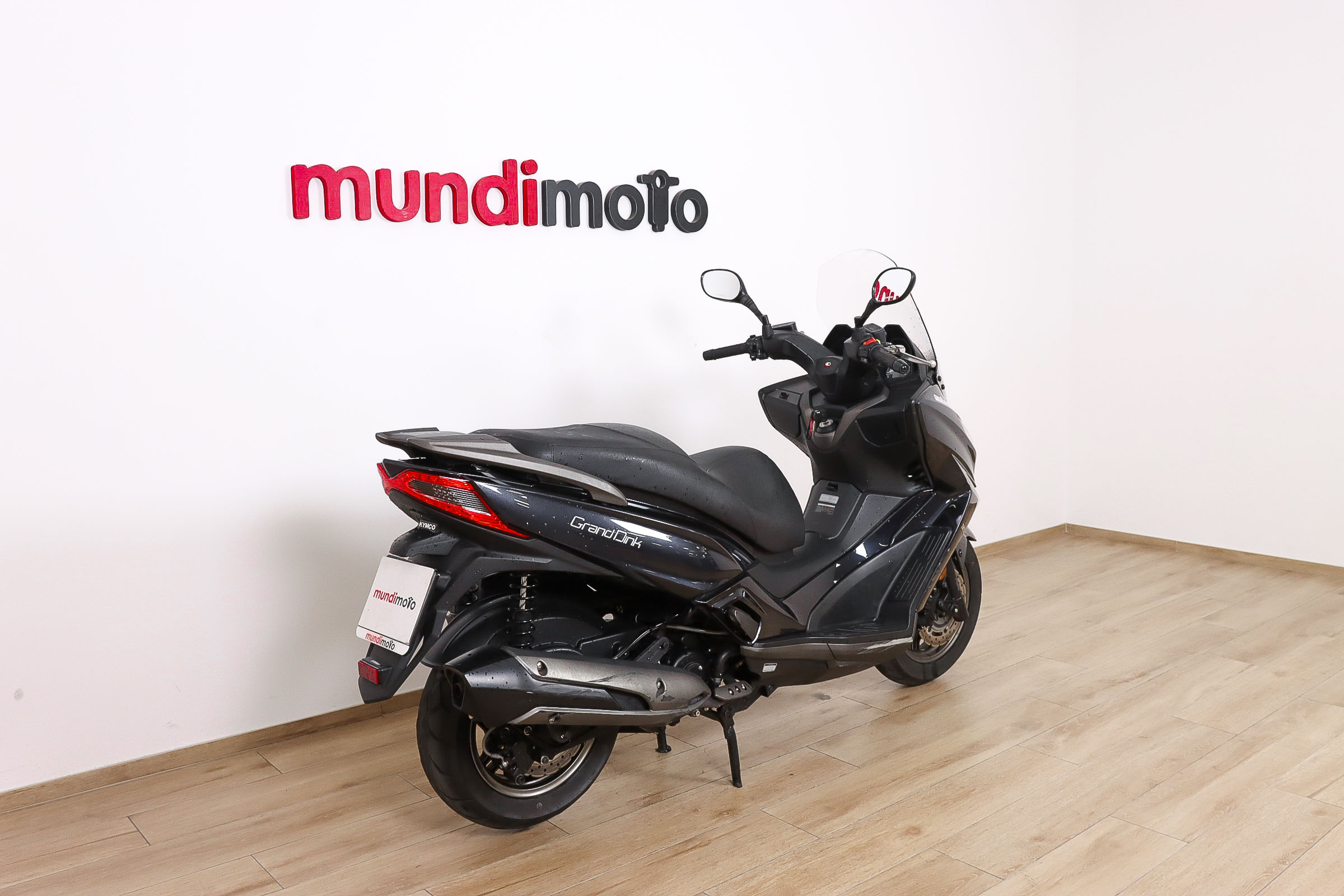KYMCO Grand Dink 300KYMCO2 KYMCO Grand Dink 300KYMCO2