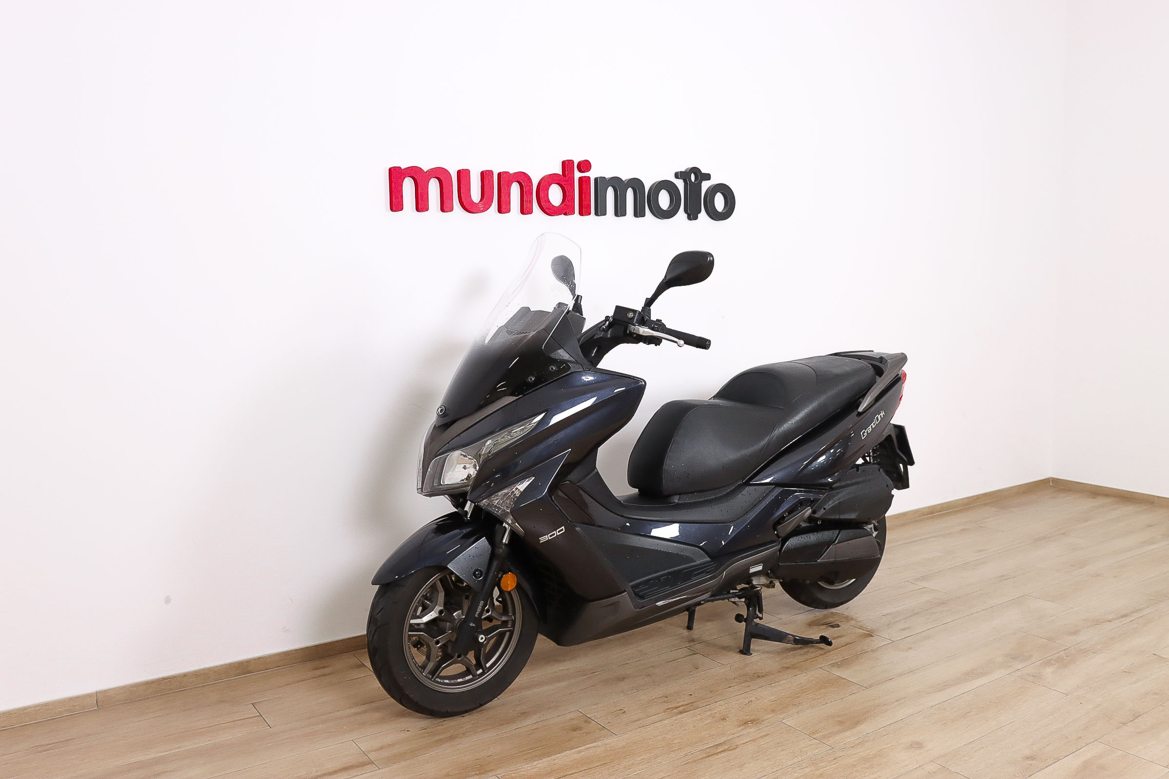 KYMCO Grand Dink 300KYMCO8 KYMCO Grand Dink 300KYMCO8