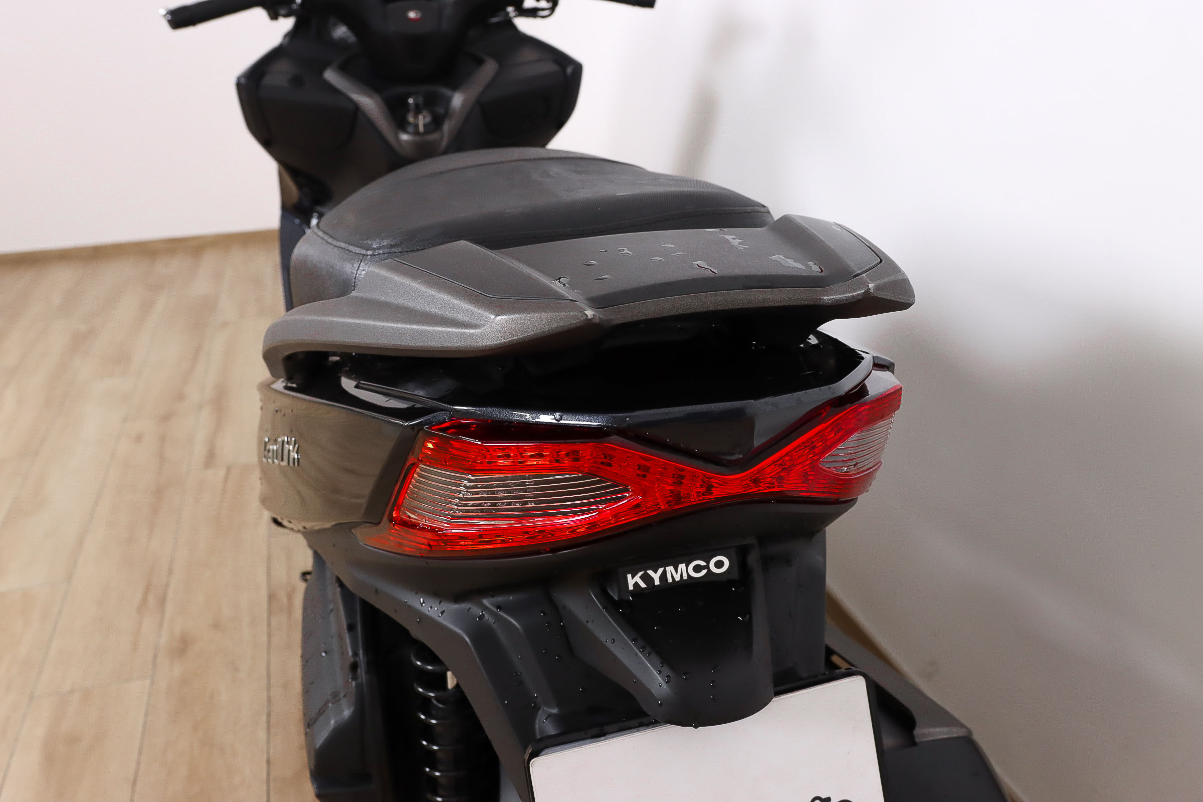 KYMCO Grand Dink 300KYMCO9 KYMCO Grand Dink 300KYMCO9