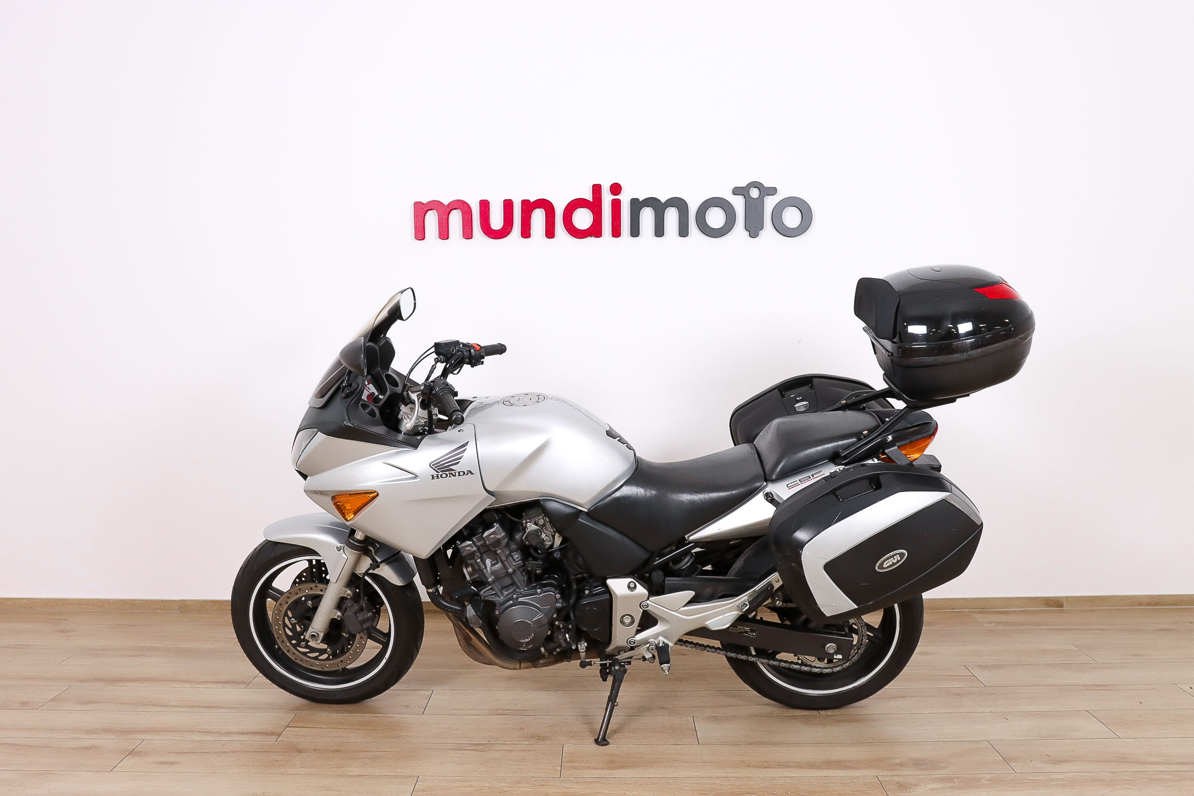 HONDA CBF 600SHONDA7 HONDA CBF 600SHONDA7