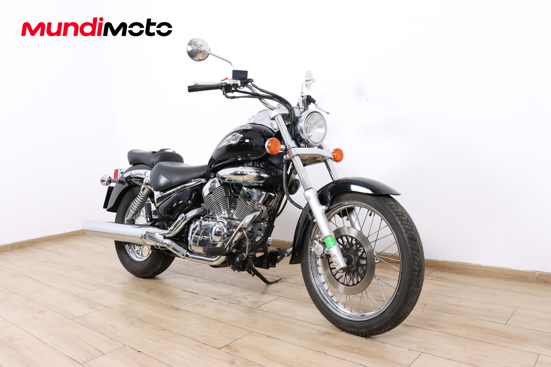 SUZUKI Intruder 250 LCSUZUKI1 SUZUKI Intruder 250 LCSUZUKI1