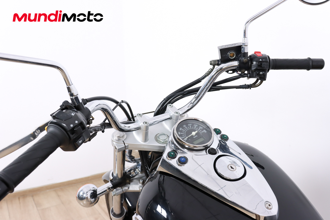SUZUKI Intruder 250 LCSUZUKI10 SUZUKI Intruder 250 LCSUZUKI10