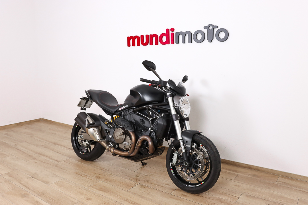 DUCATI Monster 821 DarkDUCATI3 DUCATI Monster 821 DarkDUCATI3