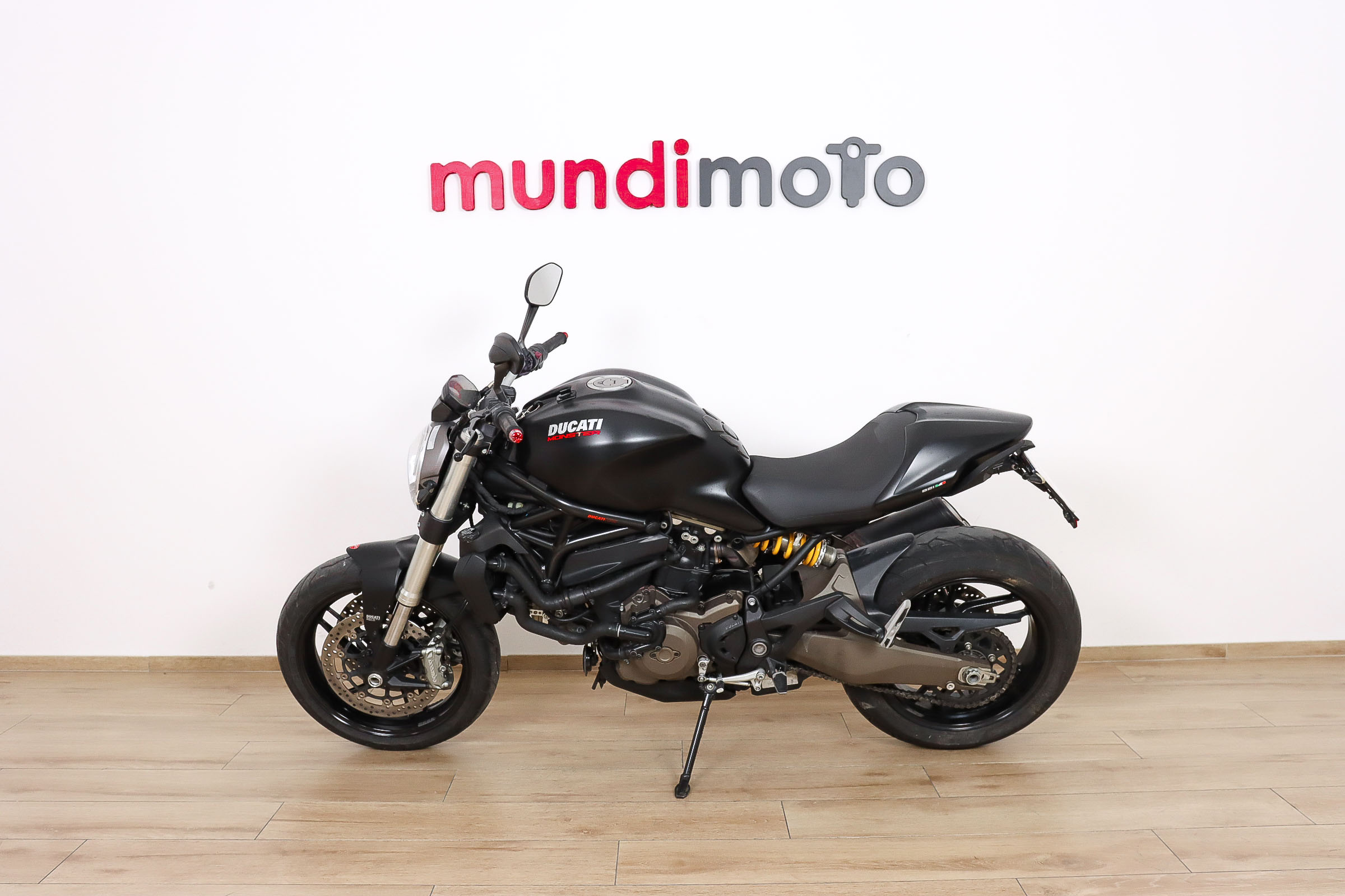 DUCATI Monster 821DUCATI7 DUCATI Monster 821DUCATI7