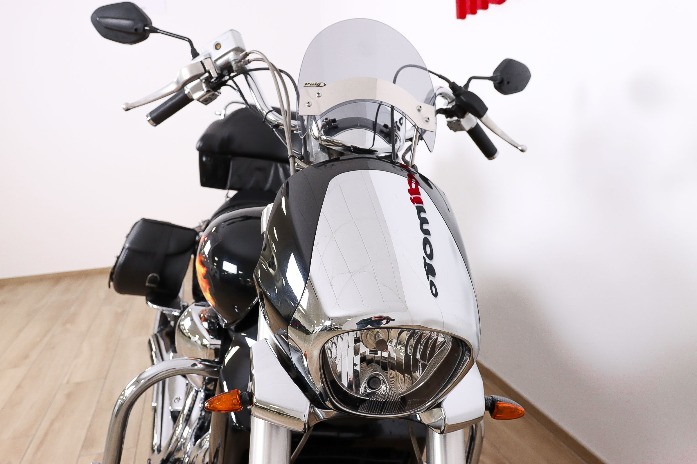 SUZUKI Intruder M1800RSUZUKI3 SUZUKI Intruder M1800RSUZUKI3