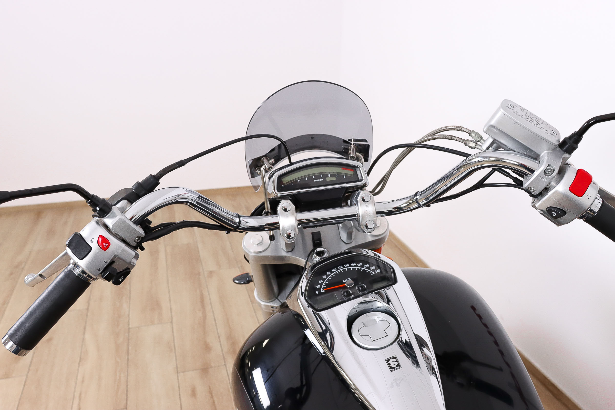 SUZUKI Intruder M1800RSUZUKI12 SUZUKI Intruder M1800RSUZUKI12