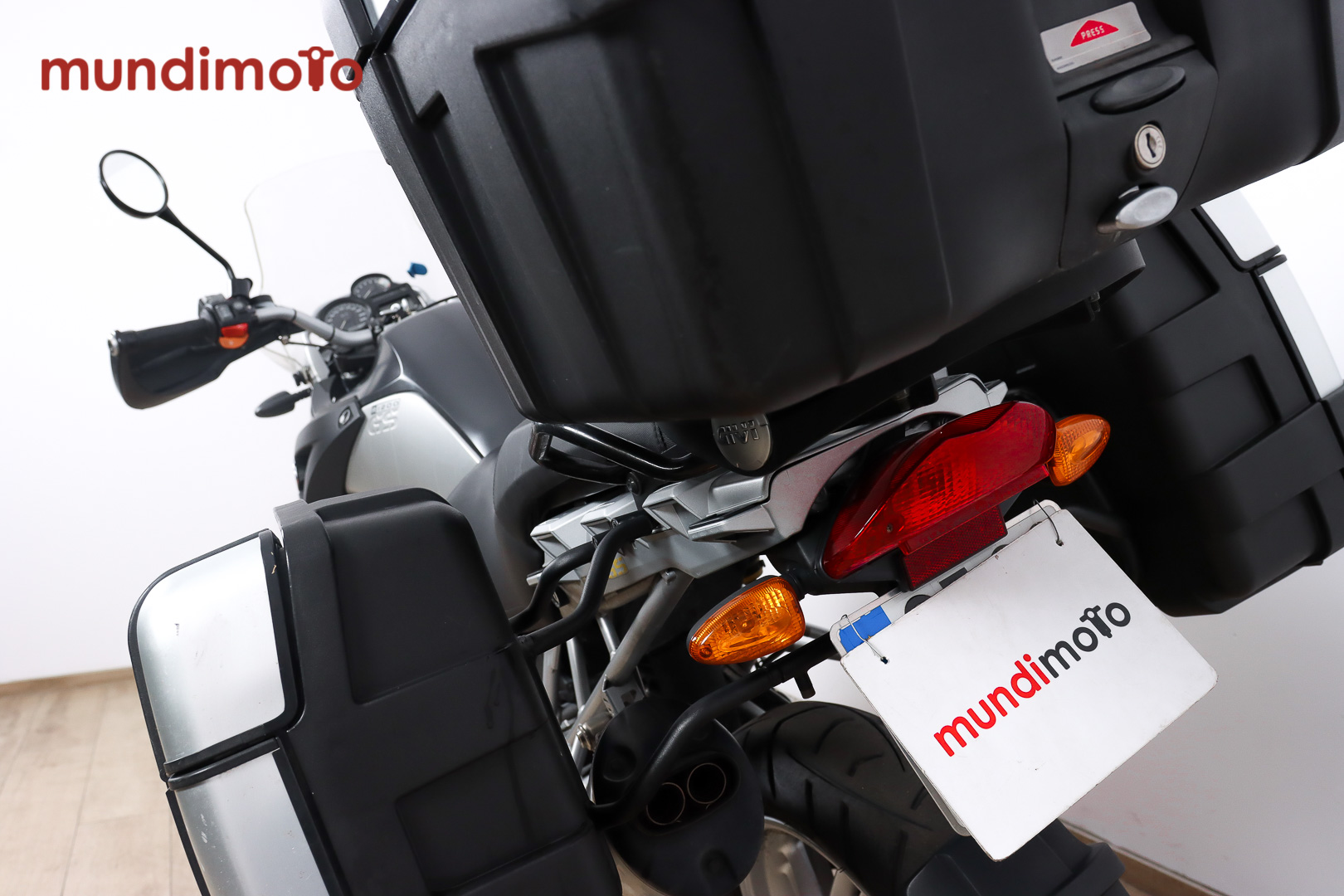 BMW R 1200 GSBMW9 BMW R 1200 GSBMW9