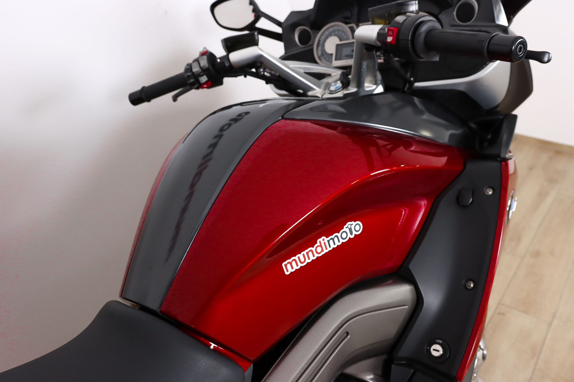 BMW K 1600 GTBMW5 BMW K 1600 GTBMW5
