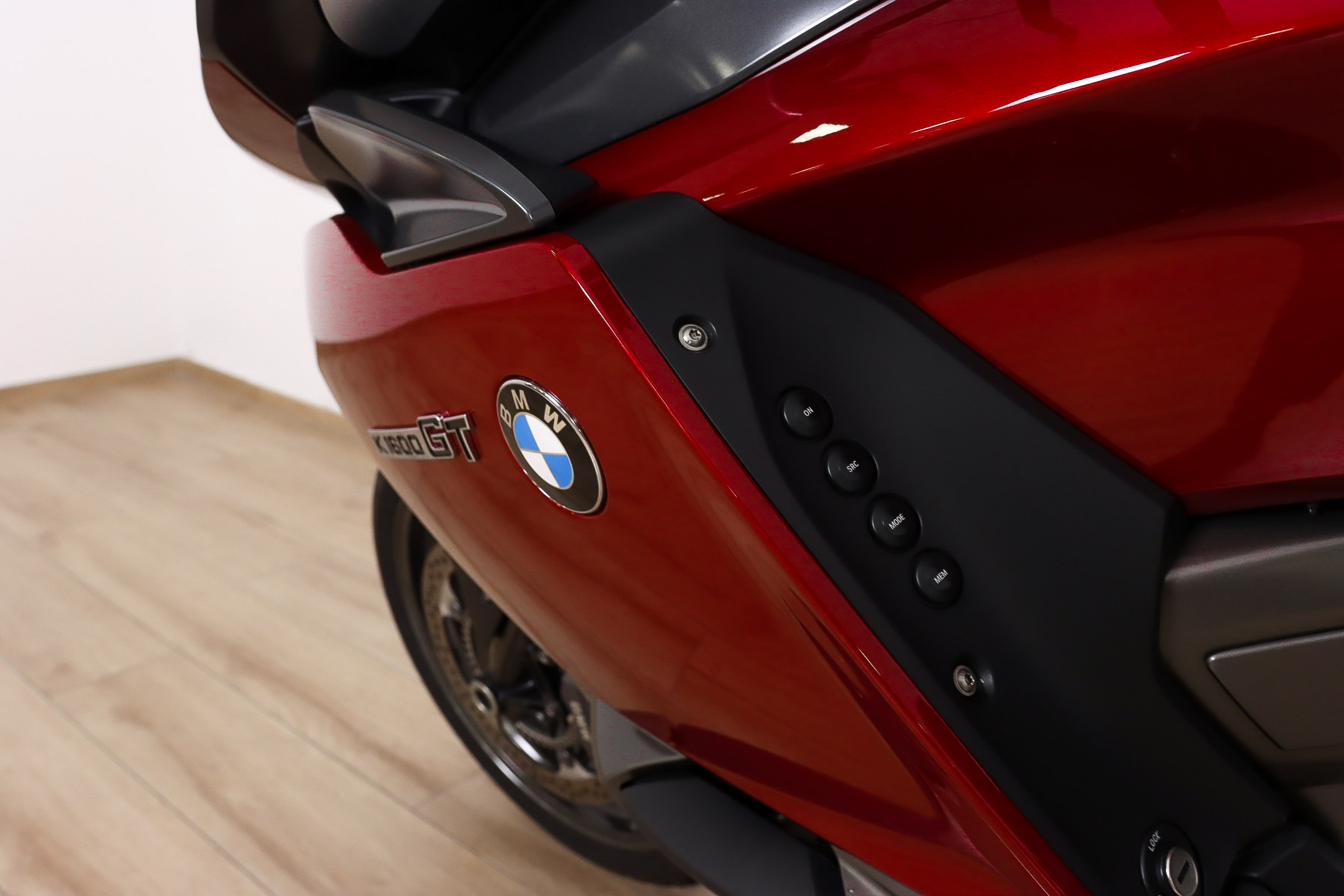 BMW K 1600 GTBMW12 BMW K 1600 GTBMW12