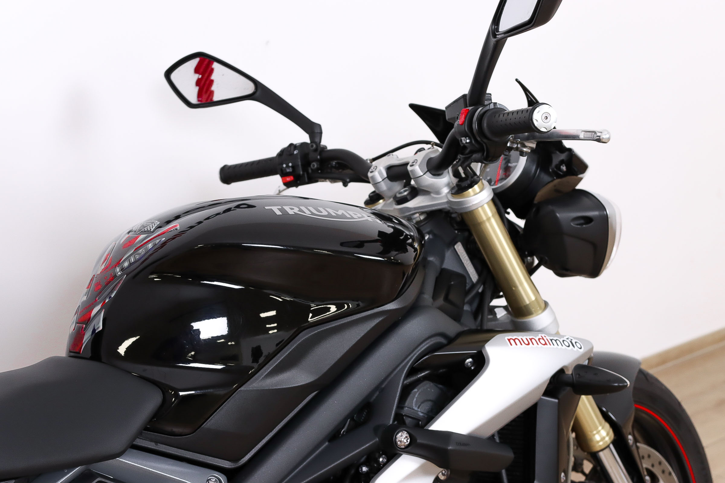 TRIUMPH STREET TRIPLE 660TRIUMPH7 TRIUMPH STREET TRIPLE 660TRIUMPH7