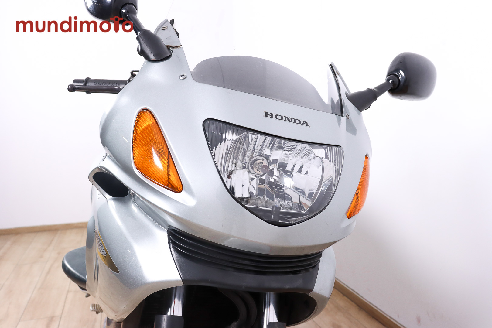 HONDA NT 650 V DEAUVILLEHONDA4 HONDA NT 650 V DEAUVILLEHONDA4
