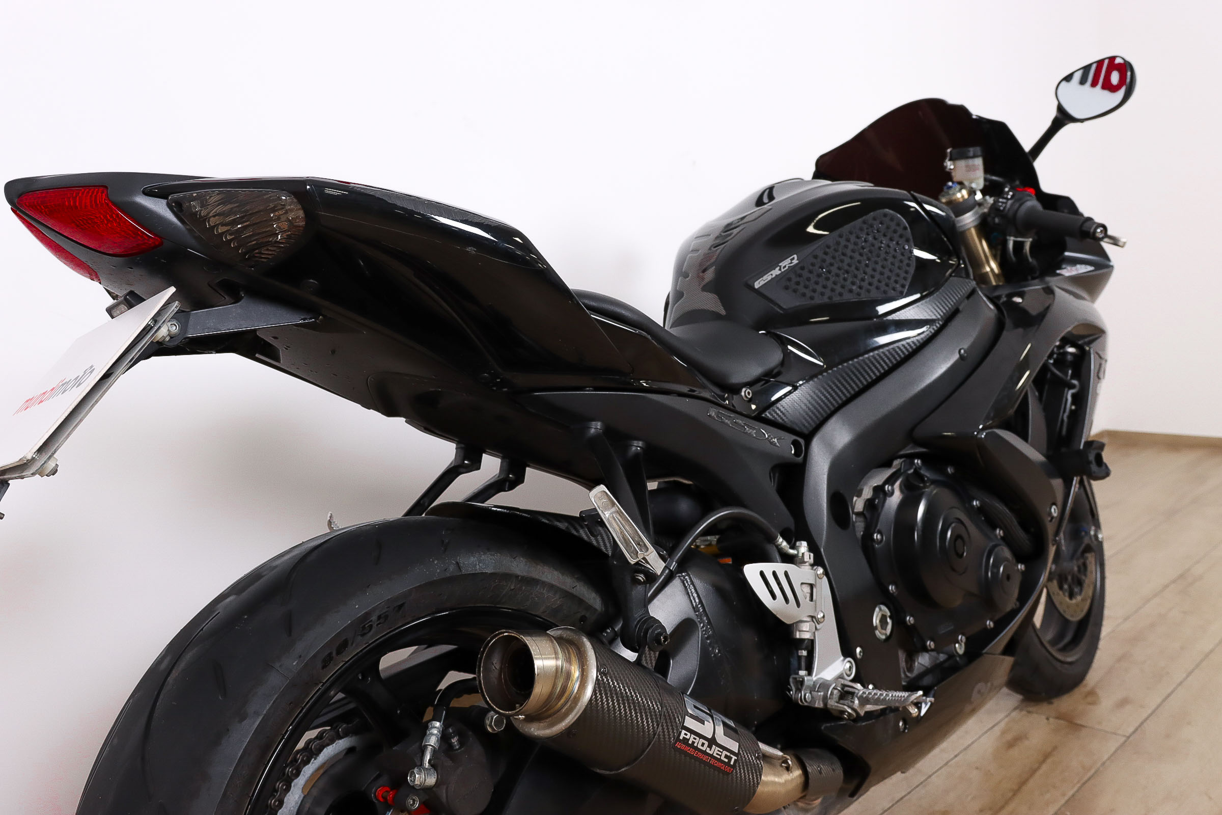 SUZUKI GSX R600SUZUKI5 SUZUKI GSX R600SUZUKI5