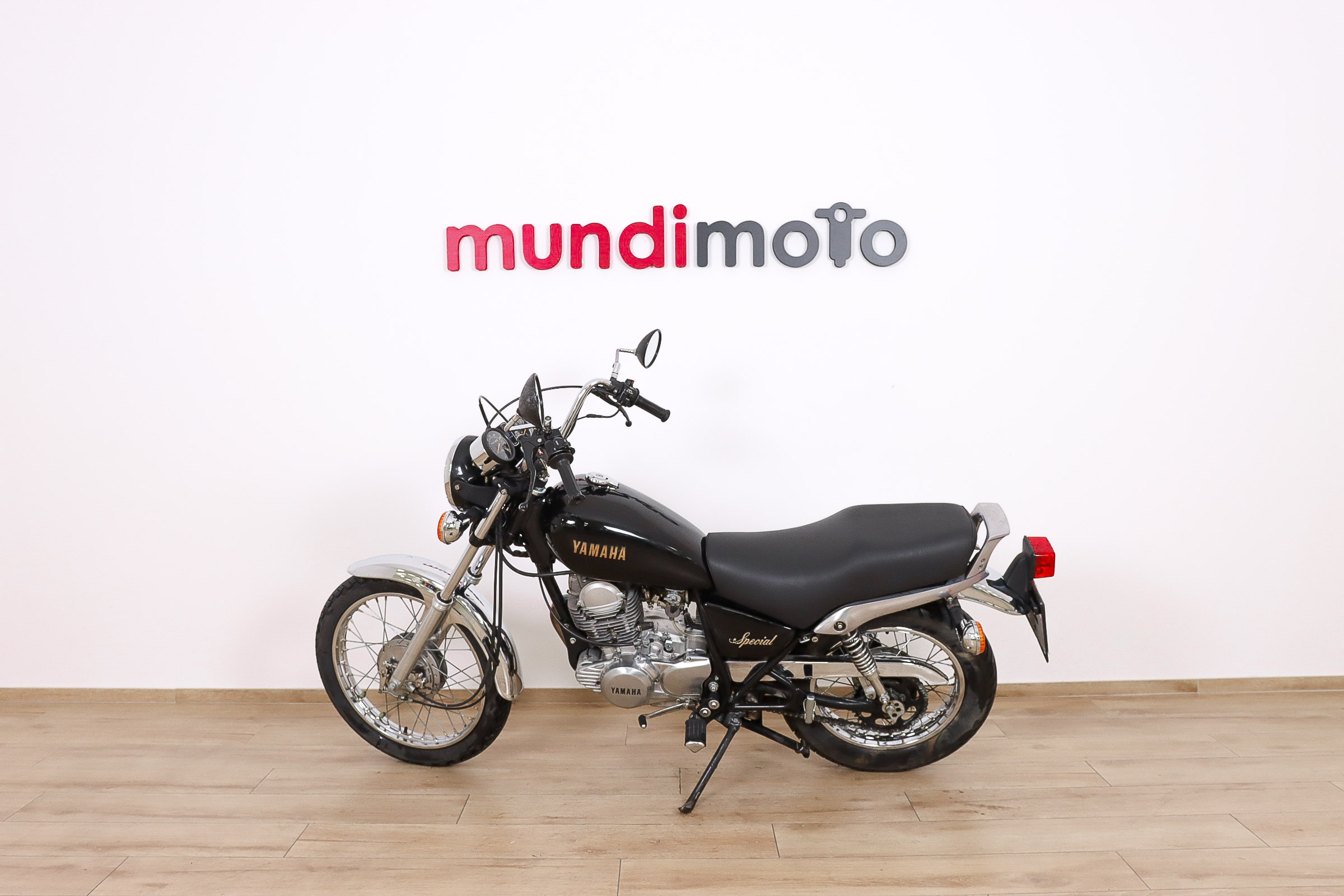 YAMAHA SR 250 SpecialYAMAHA6 YAMAHA SR 250 SpecialYAMAHA6