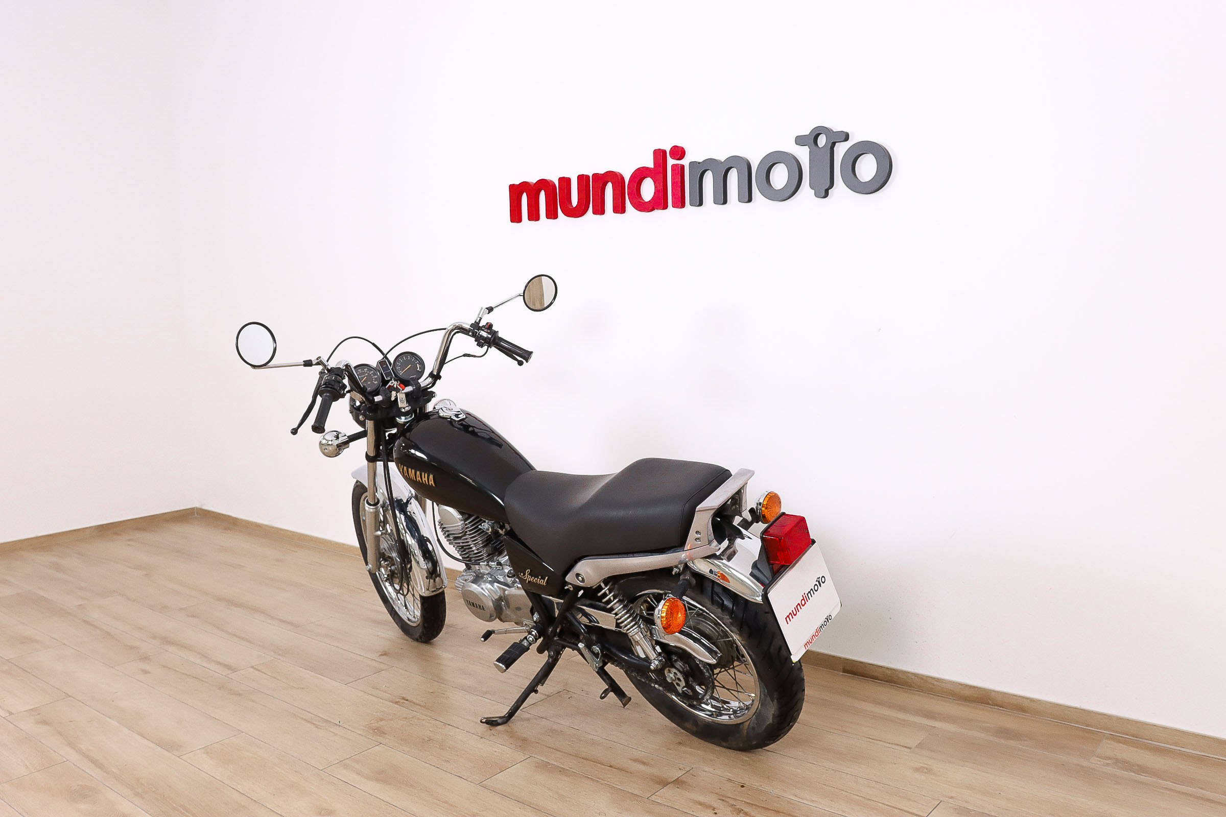 YAMAHA SR 250 SpecialYAMAHA7 YAMAHA SR 250 SpecialYAMAHA7