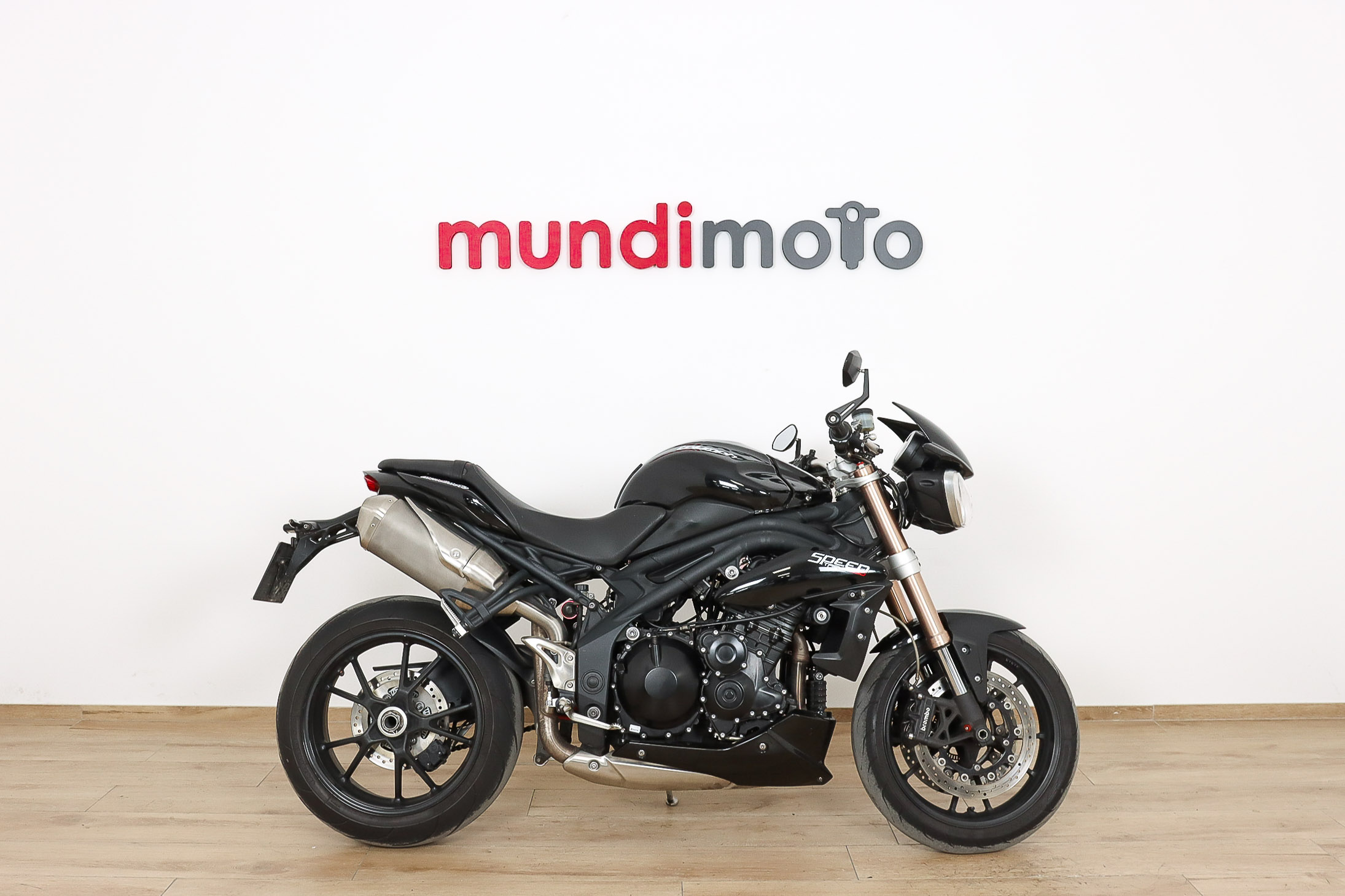 TRIUMPH SPEED TRIPLETRIUMPH0 TRIUMPH SPEED TRIPLETRIUMPH0