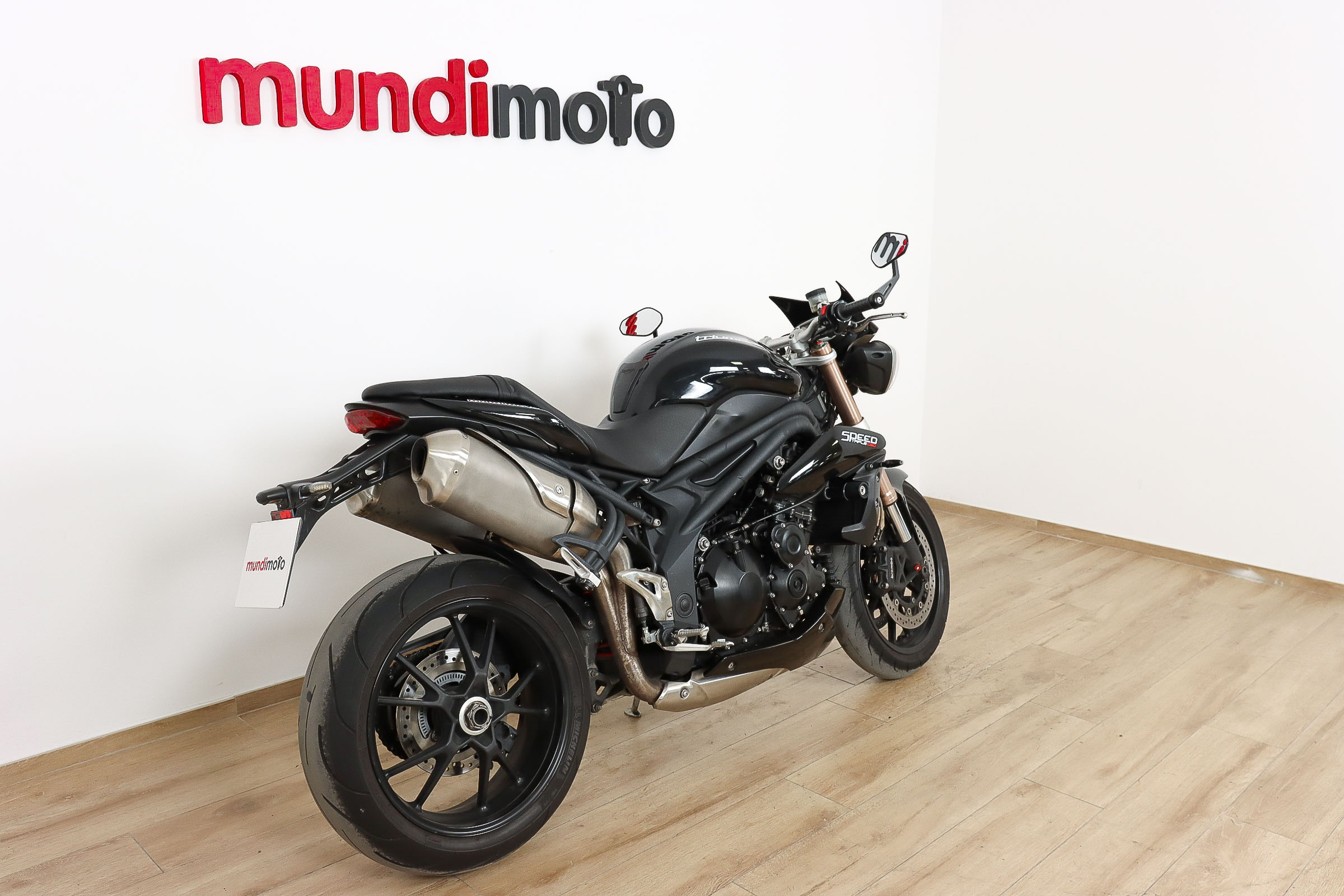 TRIUMPH SPEED TRIPLETRIUMPH1 TRIUMPH SPEED TRIPLETRIUMPH1