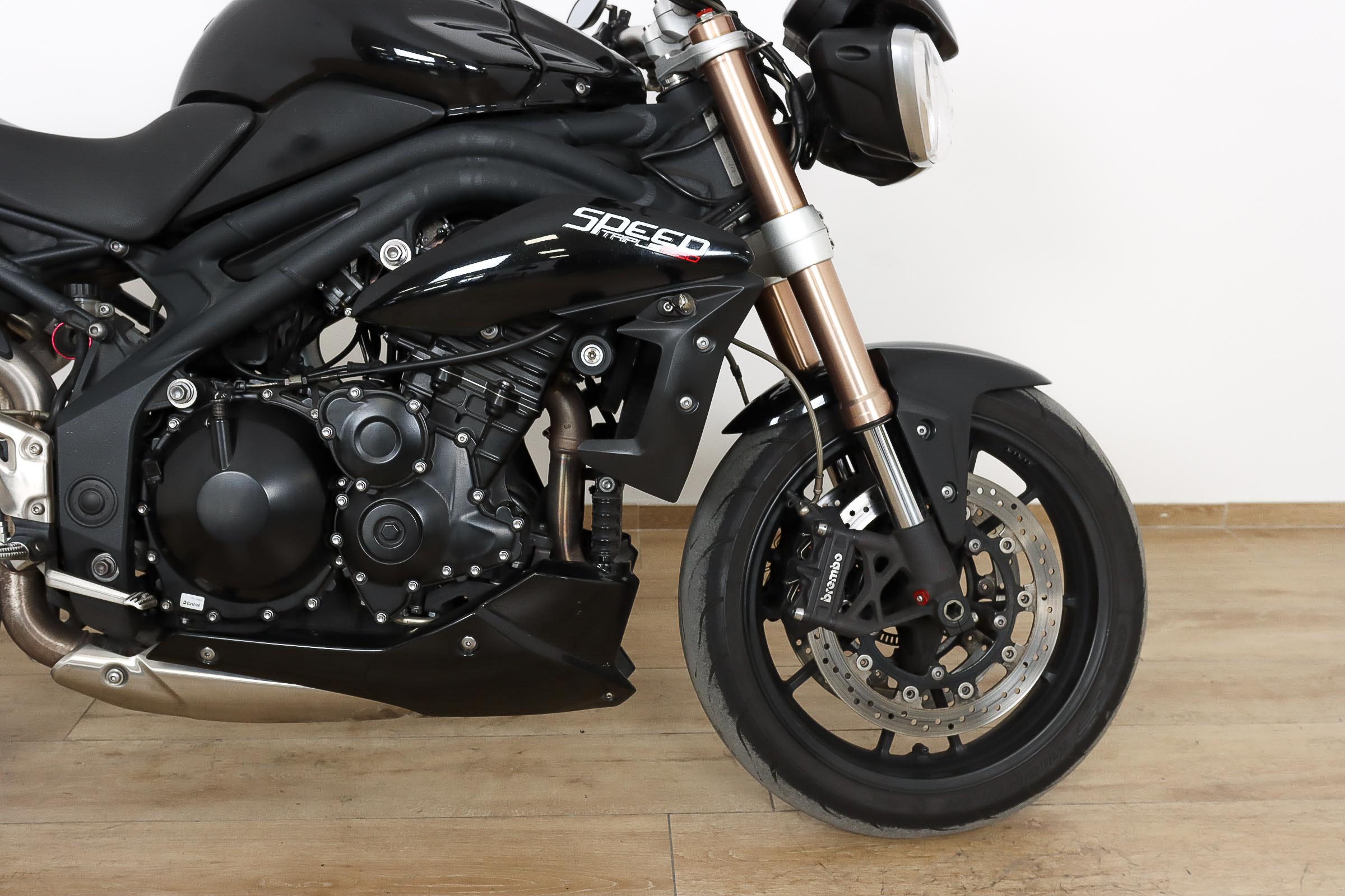 TRIUMPH SPEED TRIPLETRIUMPH3 TRIUMPH SPEED TRIPLETRIUMPH3