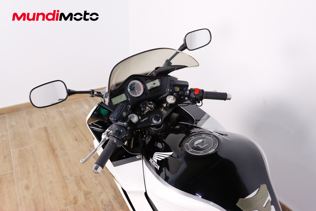 HONDA VFR 800 FIHONDA10 HONDA VFR 800 FIHONDA10